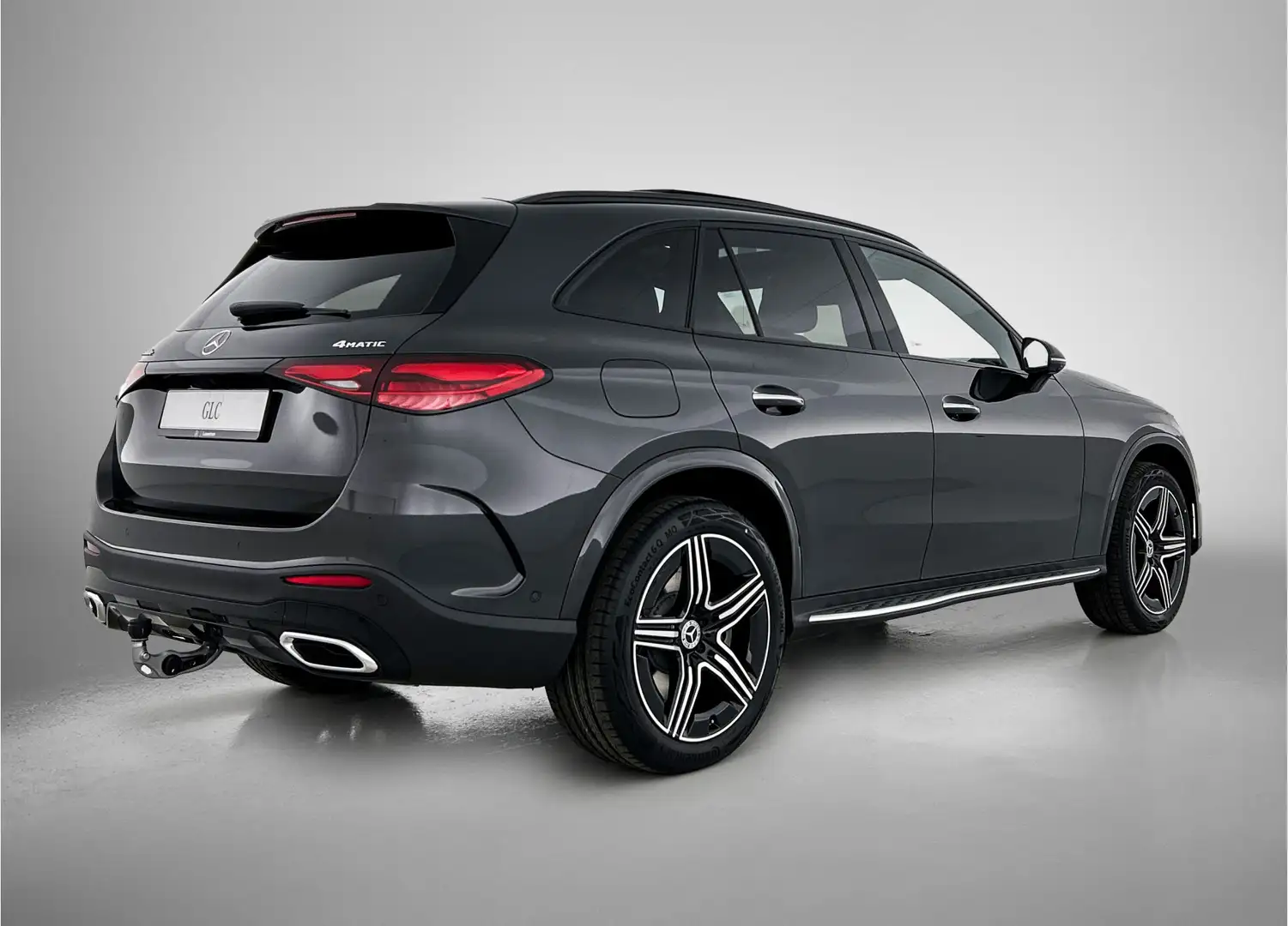 Mercedes-Benz GLC 300 300e 4MATIC Sport Edition | Premium pakket | Night Grau - 2