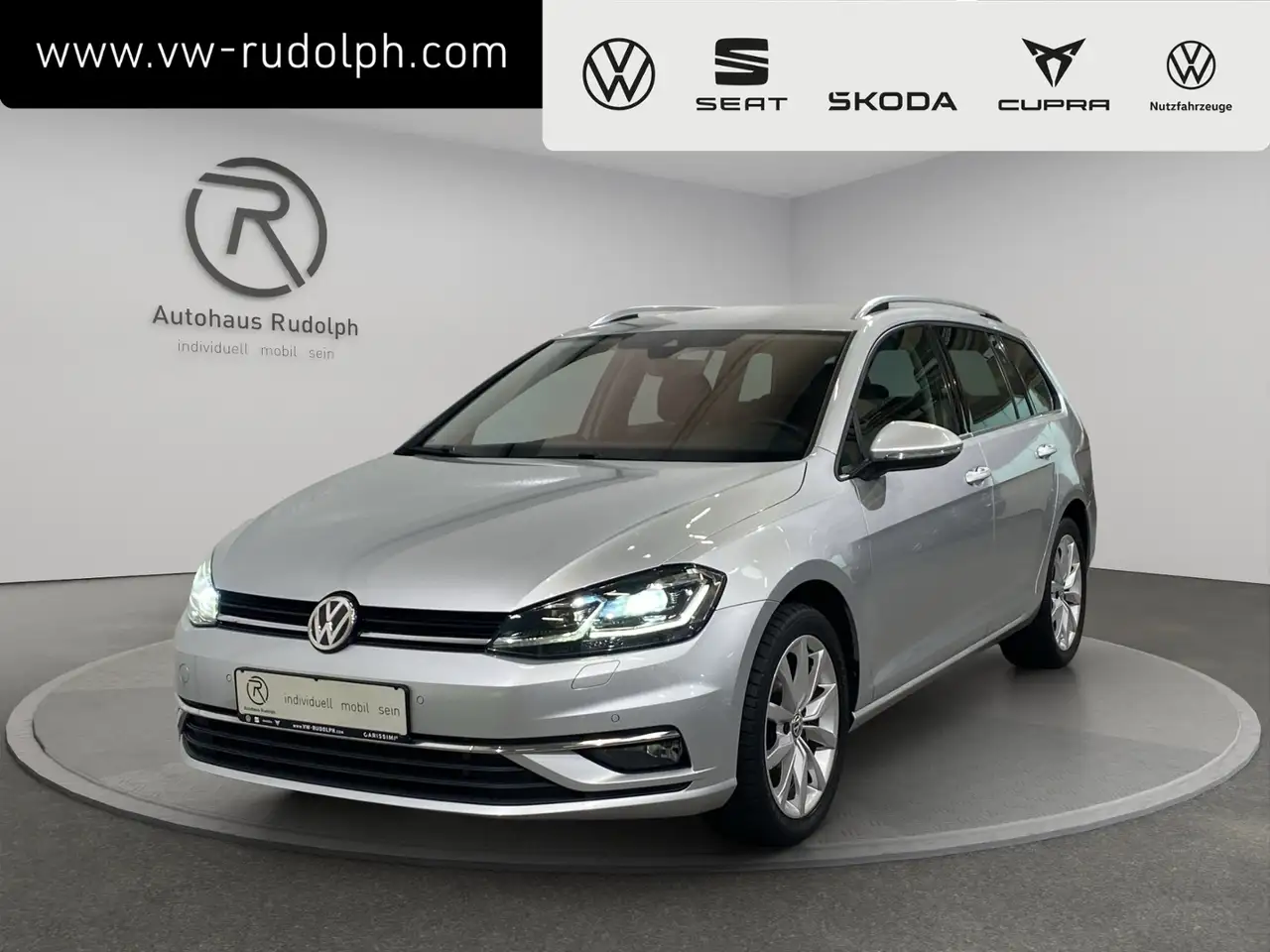 Volkswagen Golf VII Variant 2.0 TDI Highline / Navi LED ACC