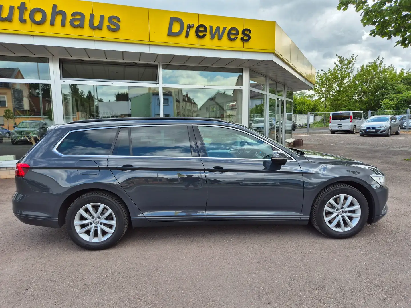 Volkswagen Passat Variant 2.0 TDI SCR Comfortline Noir - 2