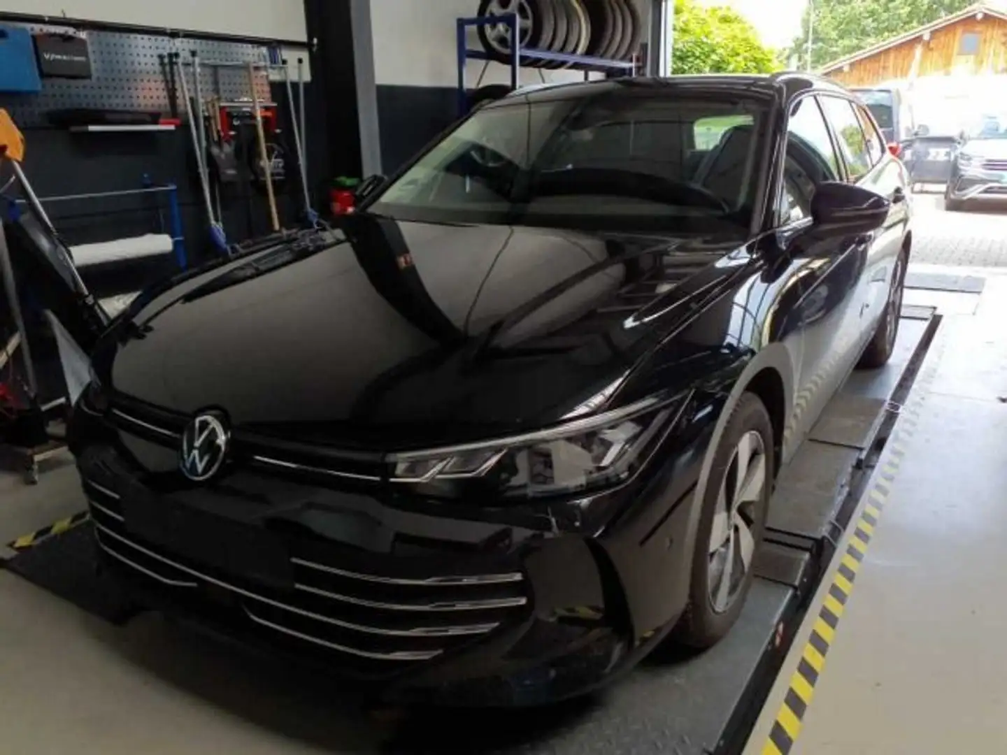 Volkswagen Passat Variant Passat Business Schwarz - 1