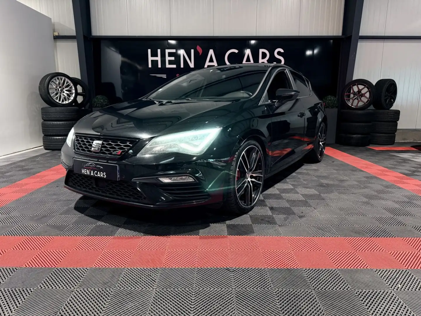 SEAT Leon Cupra (3) 2.0 TSi 300 Cupra Nero - 1