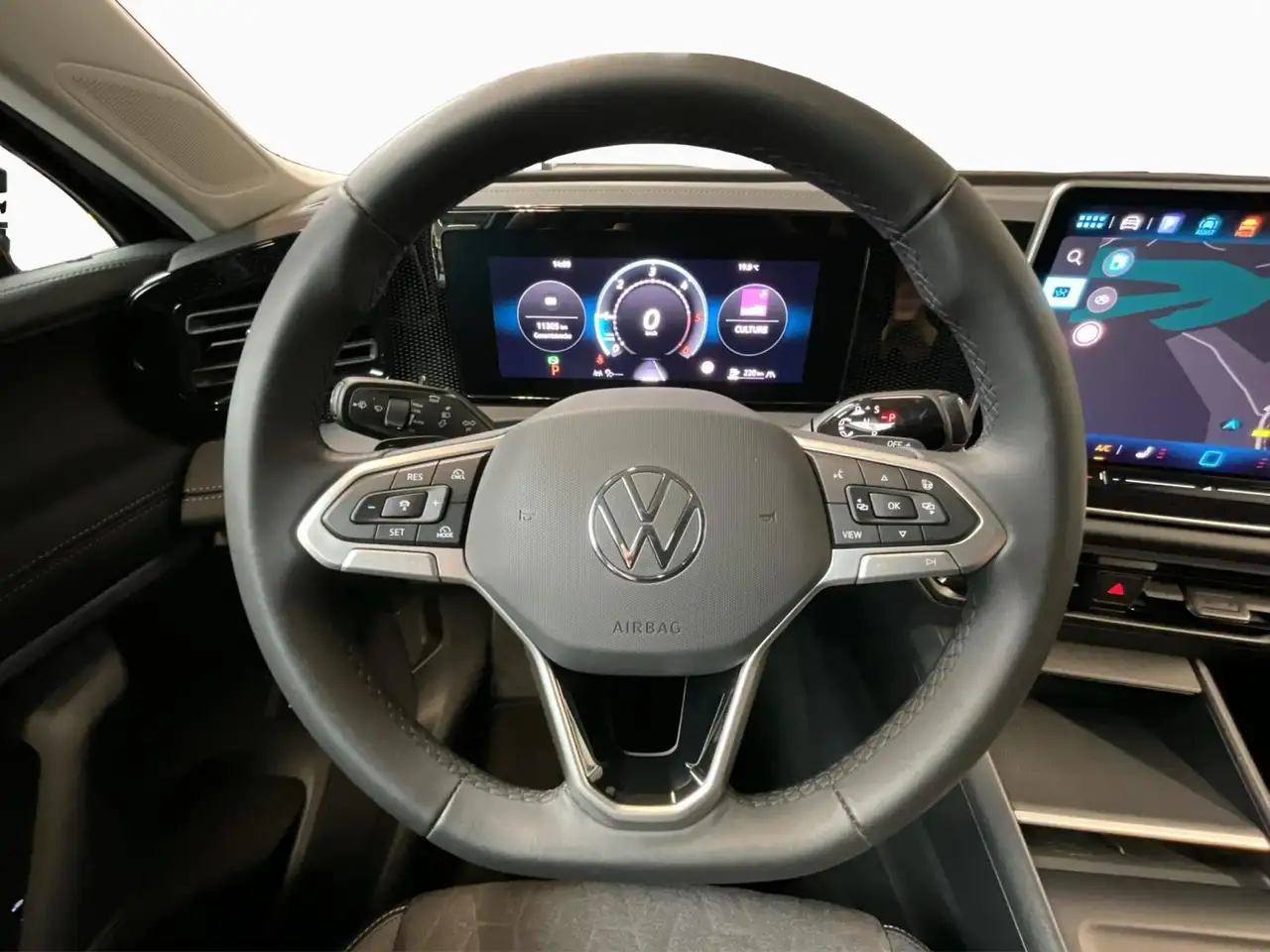 Volkswagen Tiguan Life+DSG+P.Design+P.Confort 10