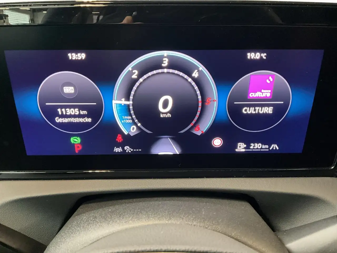 Volkswagen Tiguan Life+DSG+P.Design+P.Confort 11