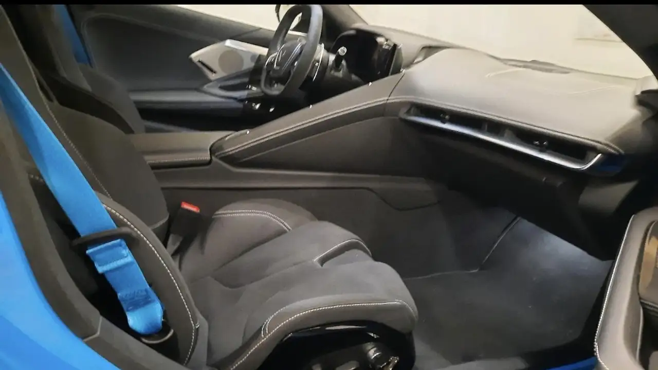 Corvette C8