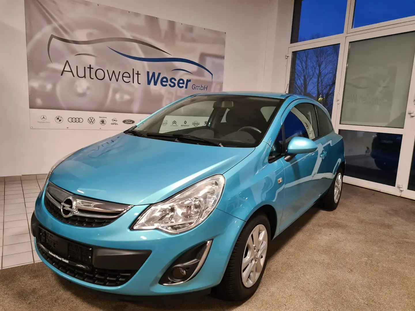 Opel Corsa Satellite Top Zustand Azul - 1