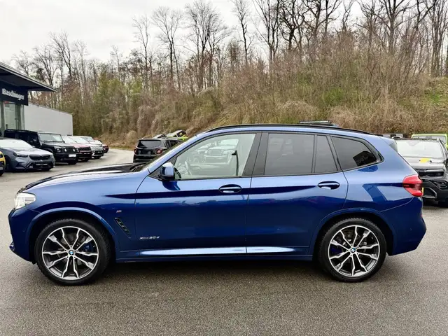 BMW X3 view 5