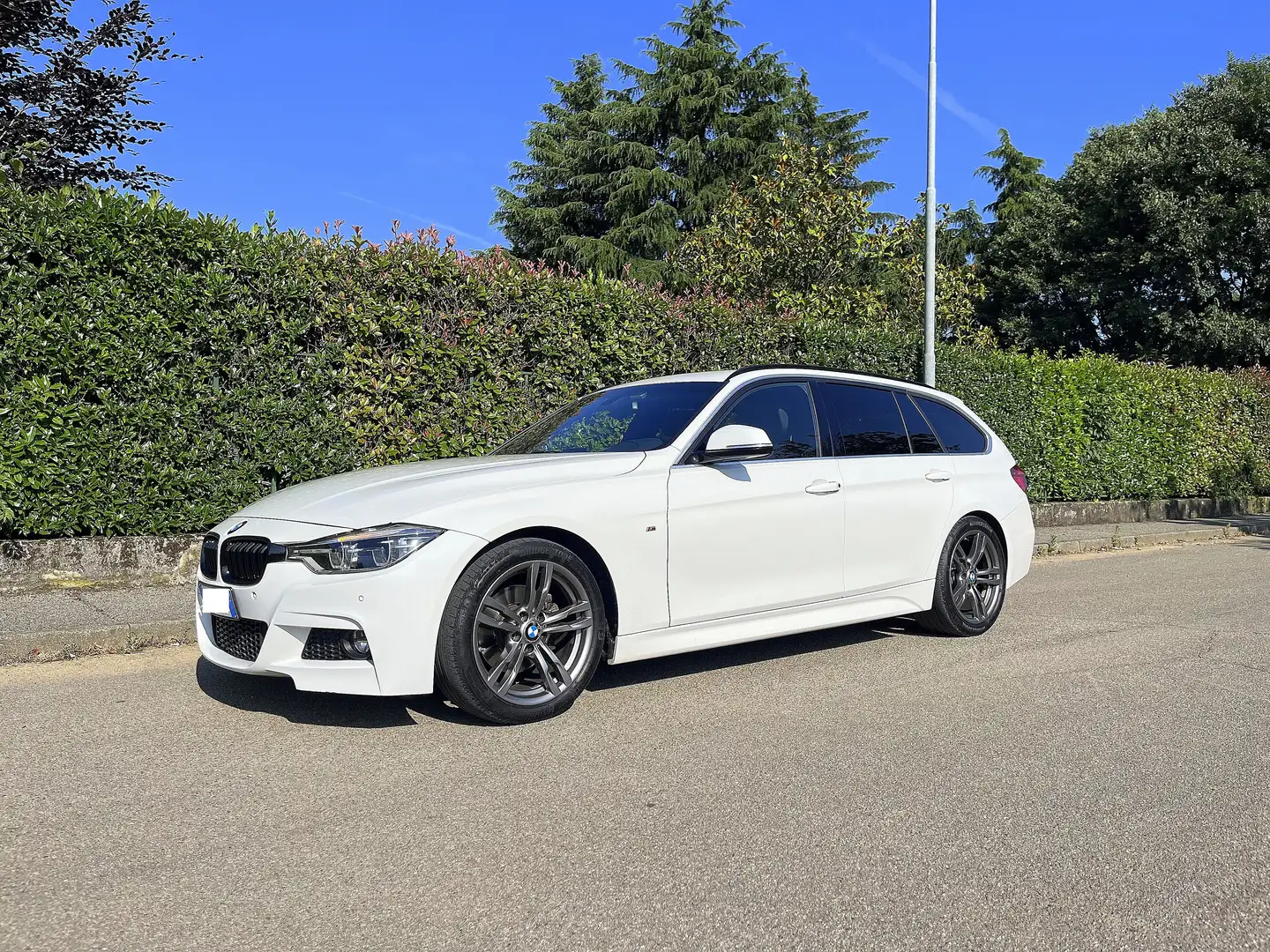 BMW 320 320d Touring Msport auto Bianco - 1