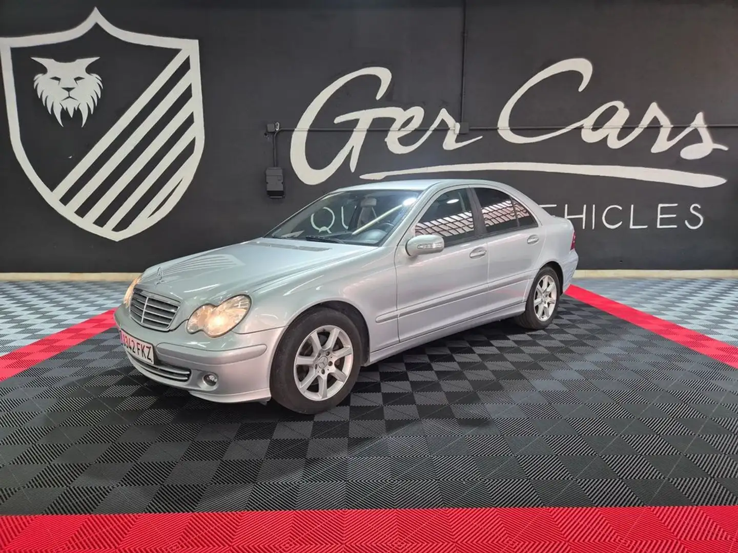 Mercedes-Benz C 230 V6 AUT ELEGANCE 205CV Plateado - 1