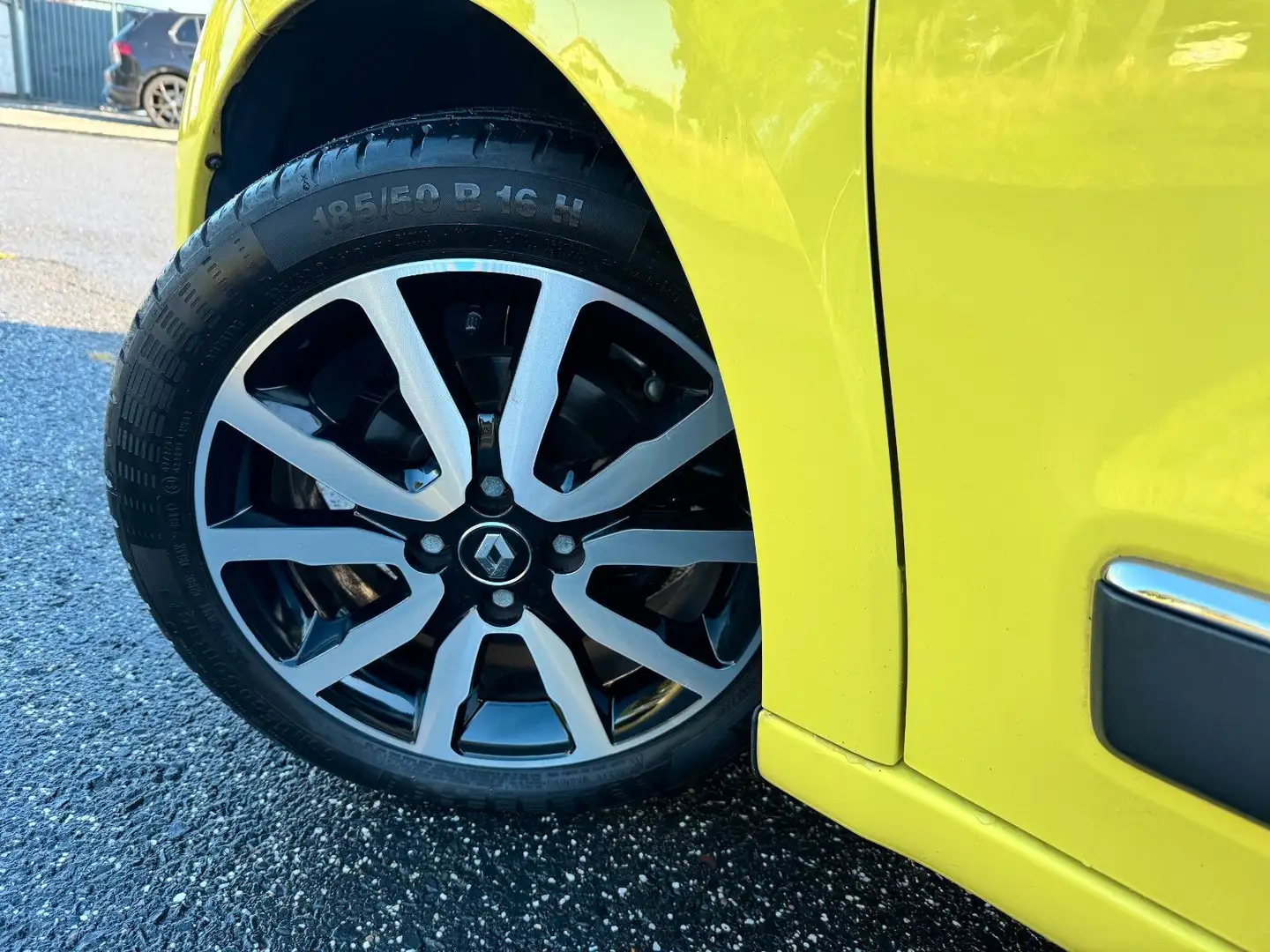 Renault Twingo Luxe* FALTDACH*WENIG KM*TOP GEPFLEGT* Jaune - 2
