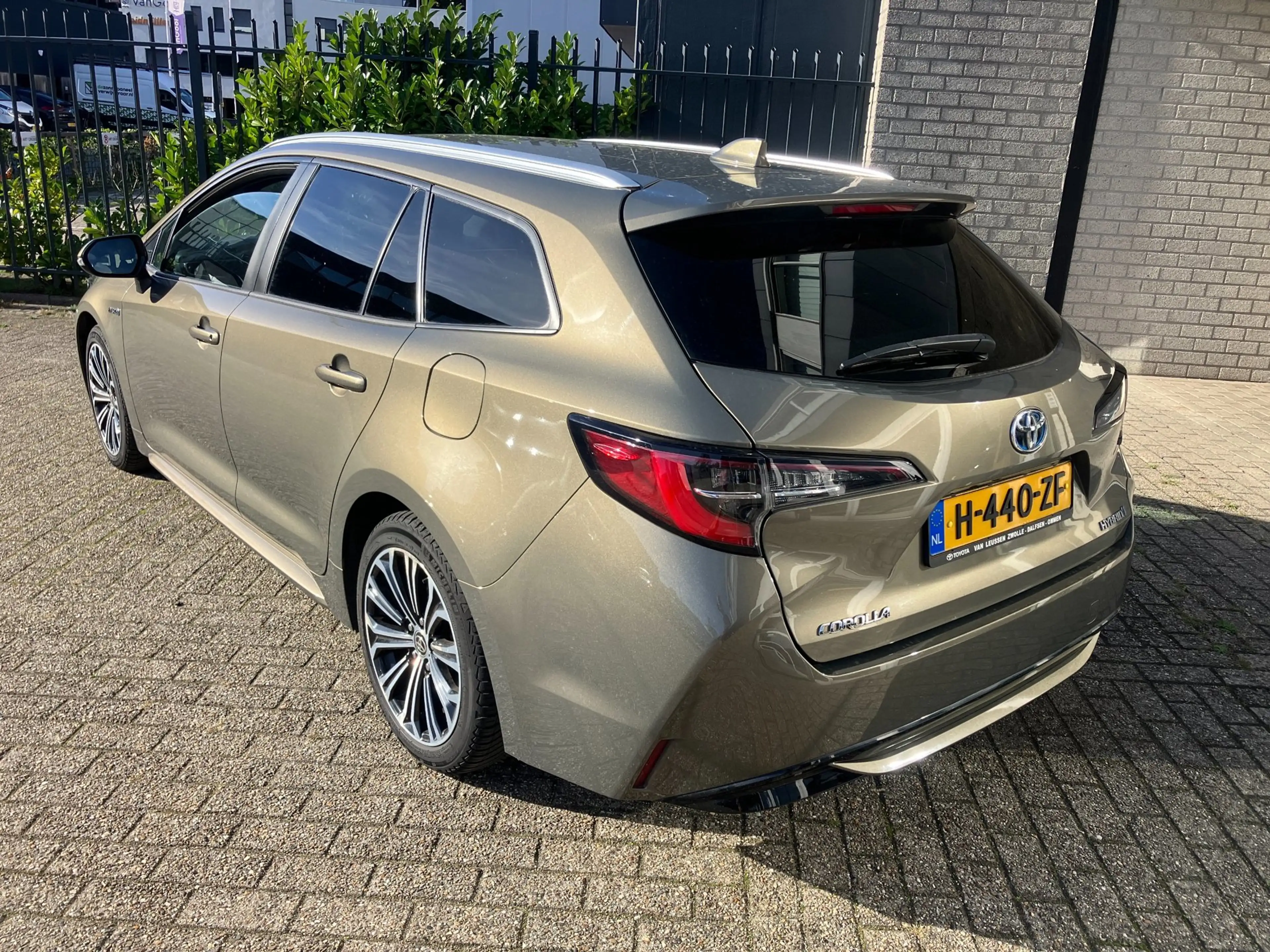 Toyota Corolla Touring Sports 2.0 Hybrid Business Plus / BTW INCL — photo 3