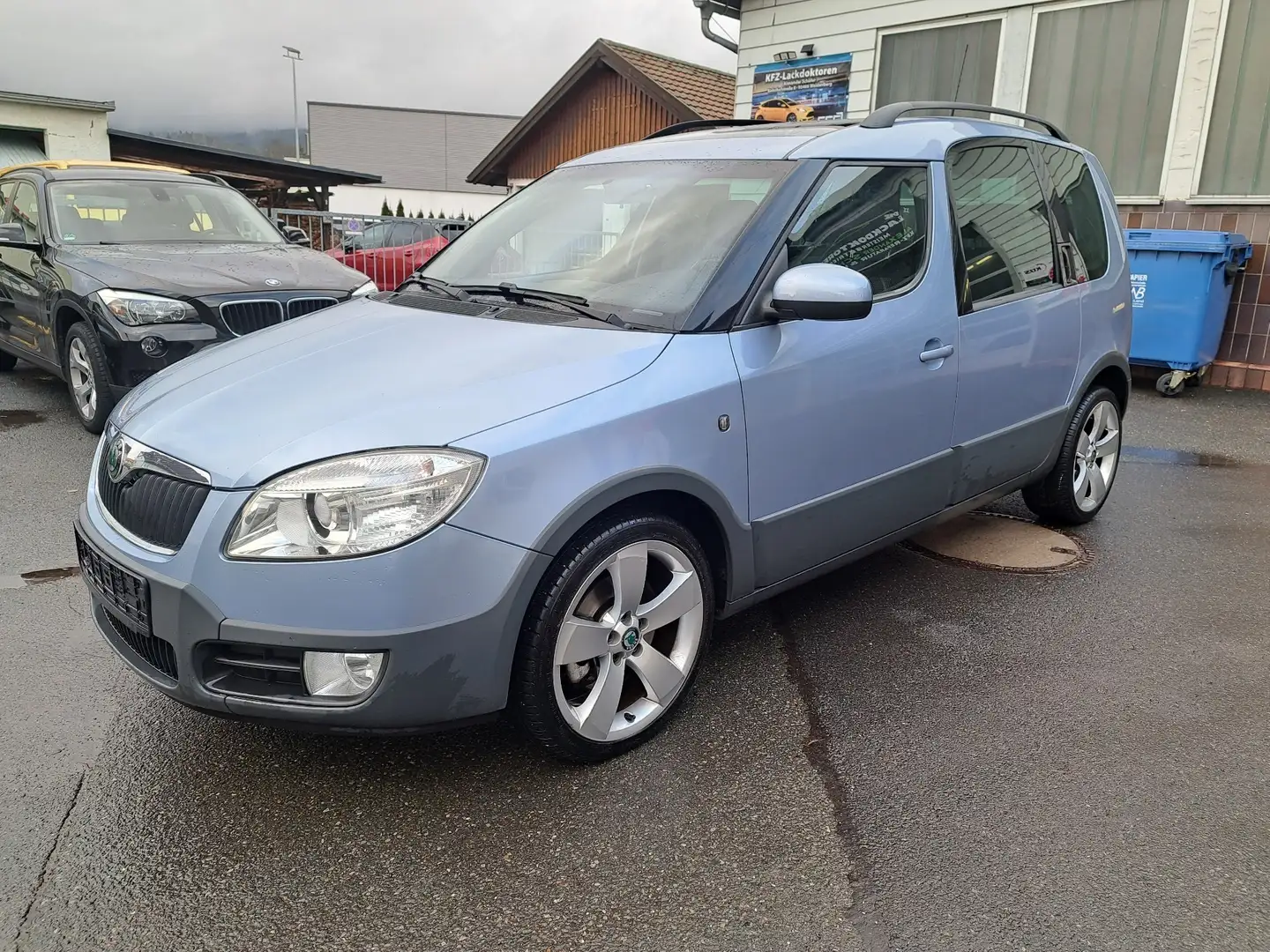 Skoda Roomster 1.6 16V Tiptronic Scout PLUS EDITION Blau - 1