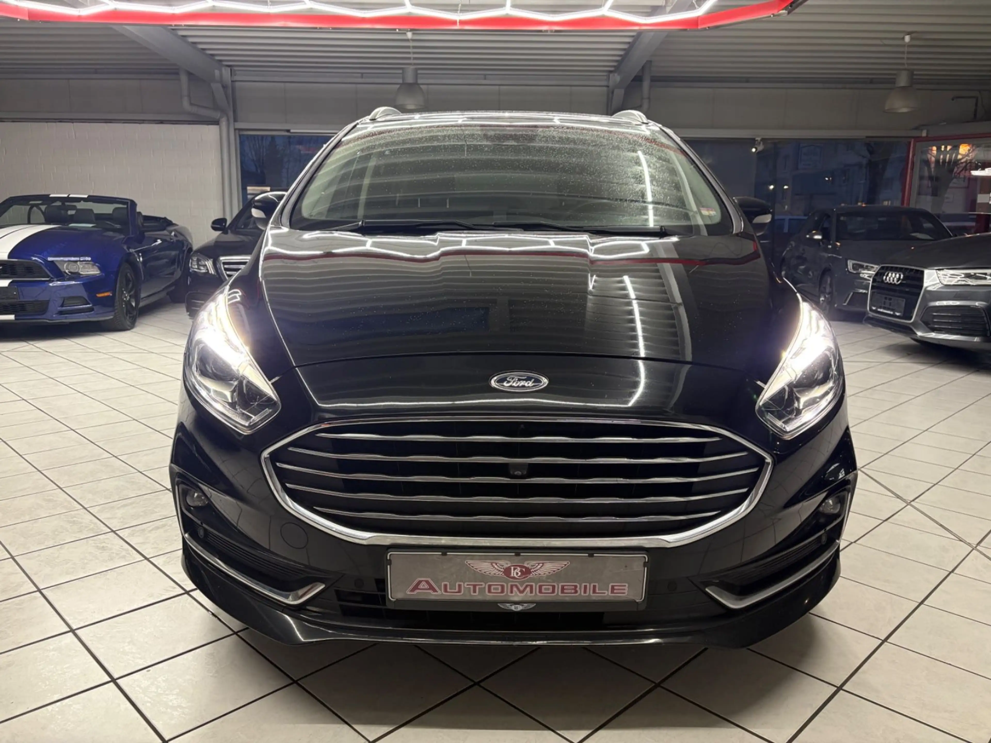 Ford S-Max S-MAX Titanium 2.0 AWD LED AHK KAMERA 7 SITZER — photo 2