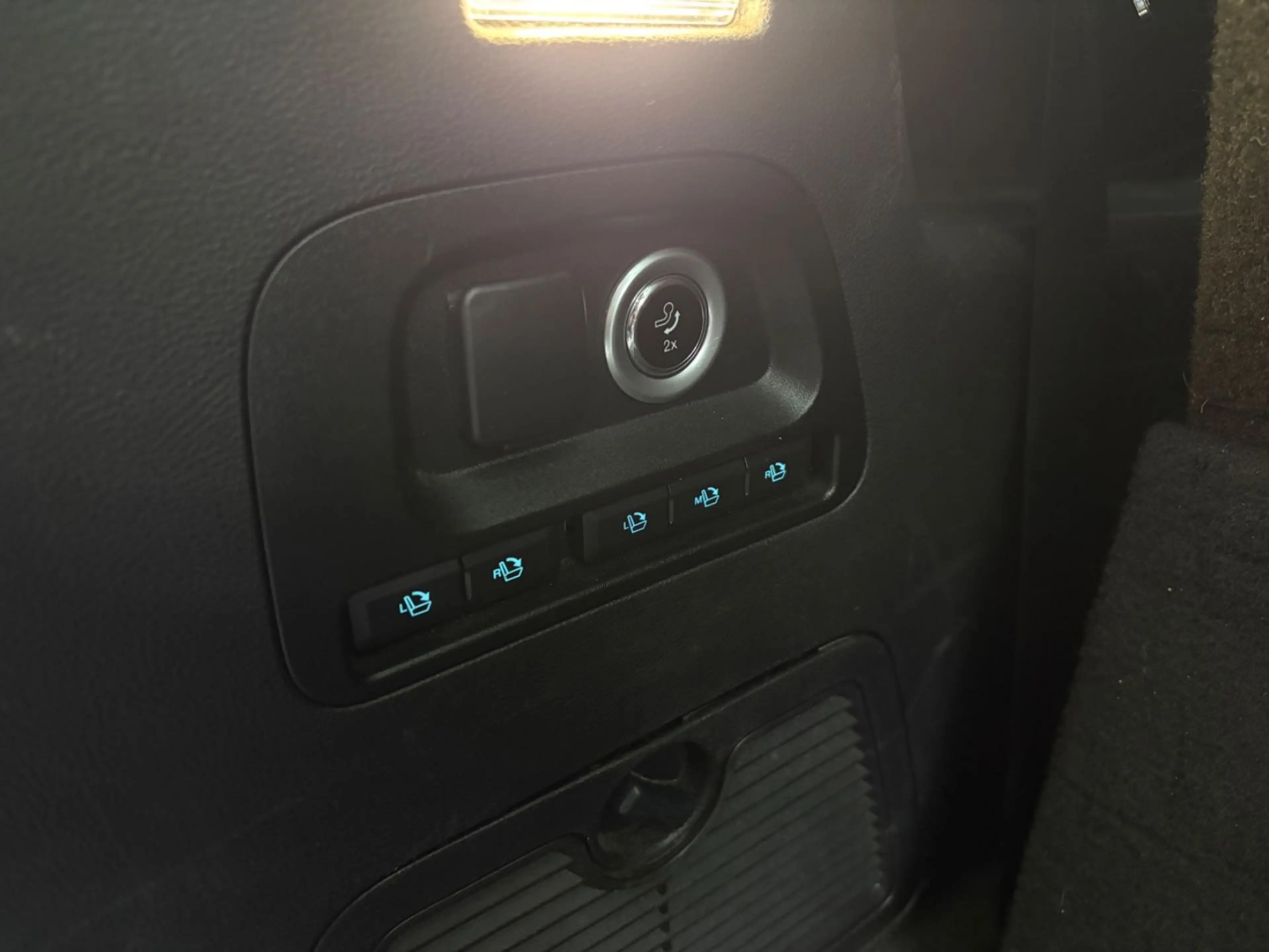 Ford S-Max S-MAX Titanium 2.0 AWD LED AHK KAMERA 7 SITZER — photo 15