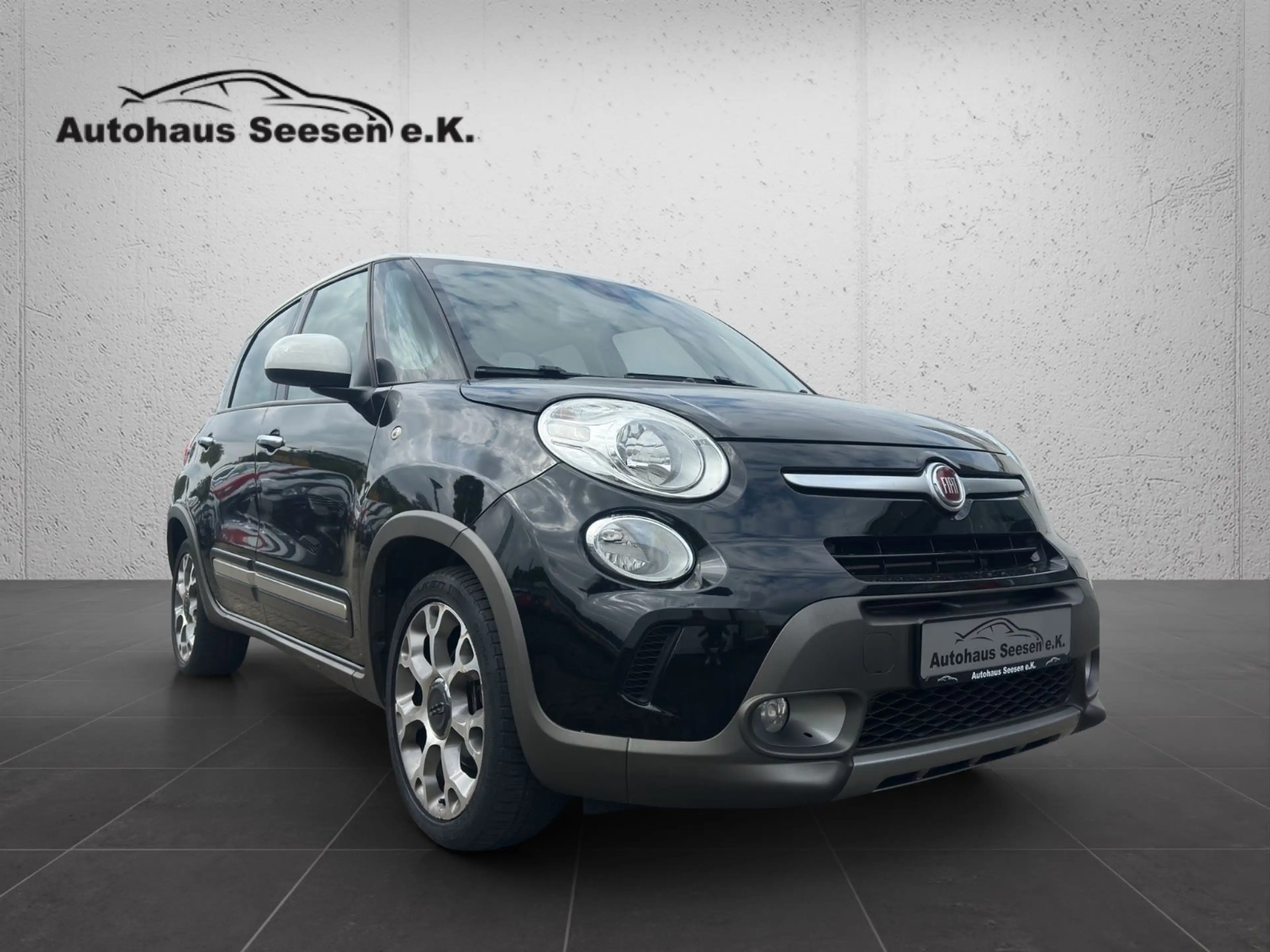 Fiat 500L 500L Trekking Rock N Road Edition*Navi*PDC* — photo 9