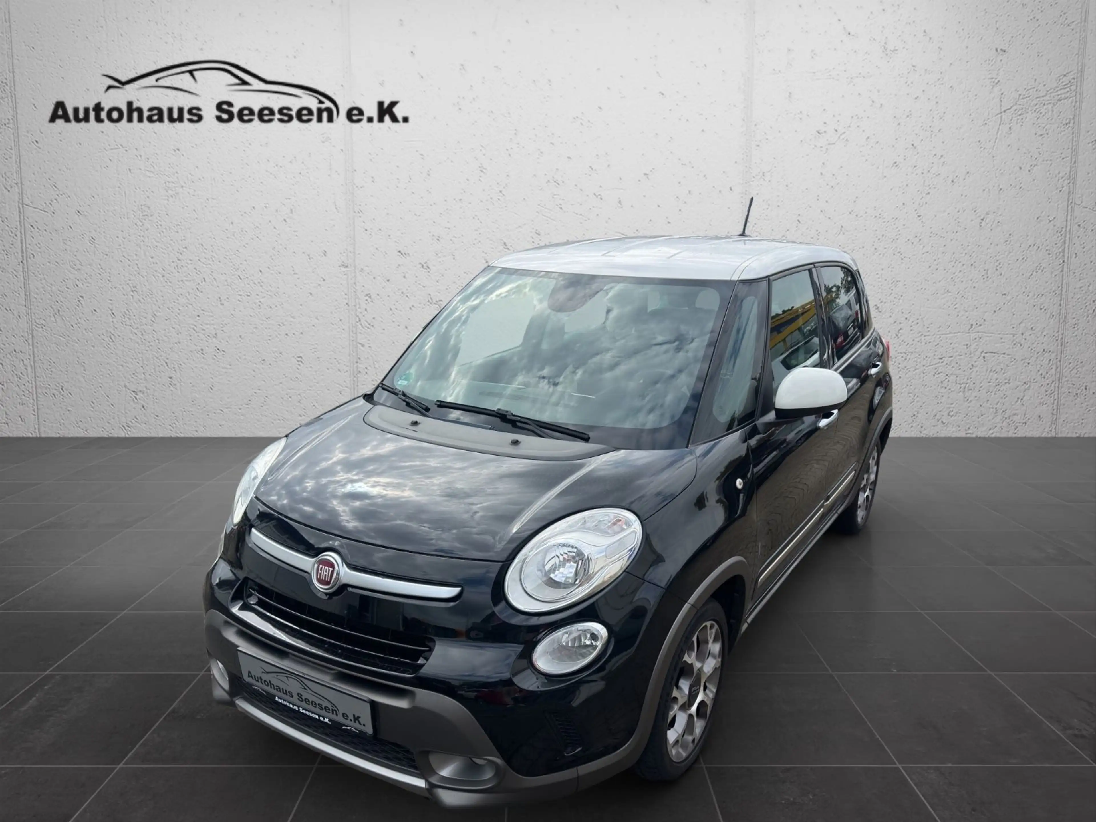 Fiat 500L 500L Trekking Rock N Road Edition*Navi*PDC* — photo 10