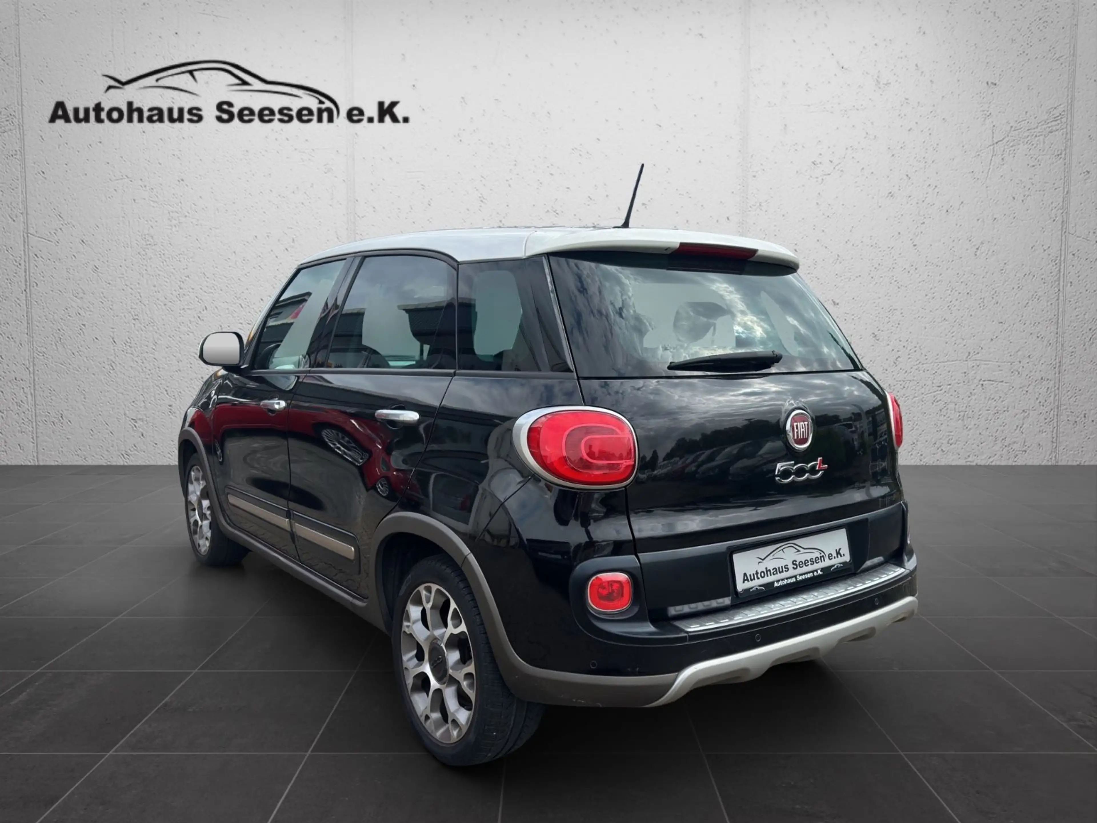 Fiat 500L 500L Trekking Rock N Road Edition*Navi*PDC* — photo 5