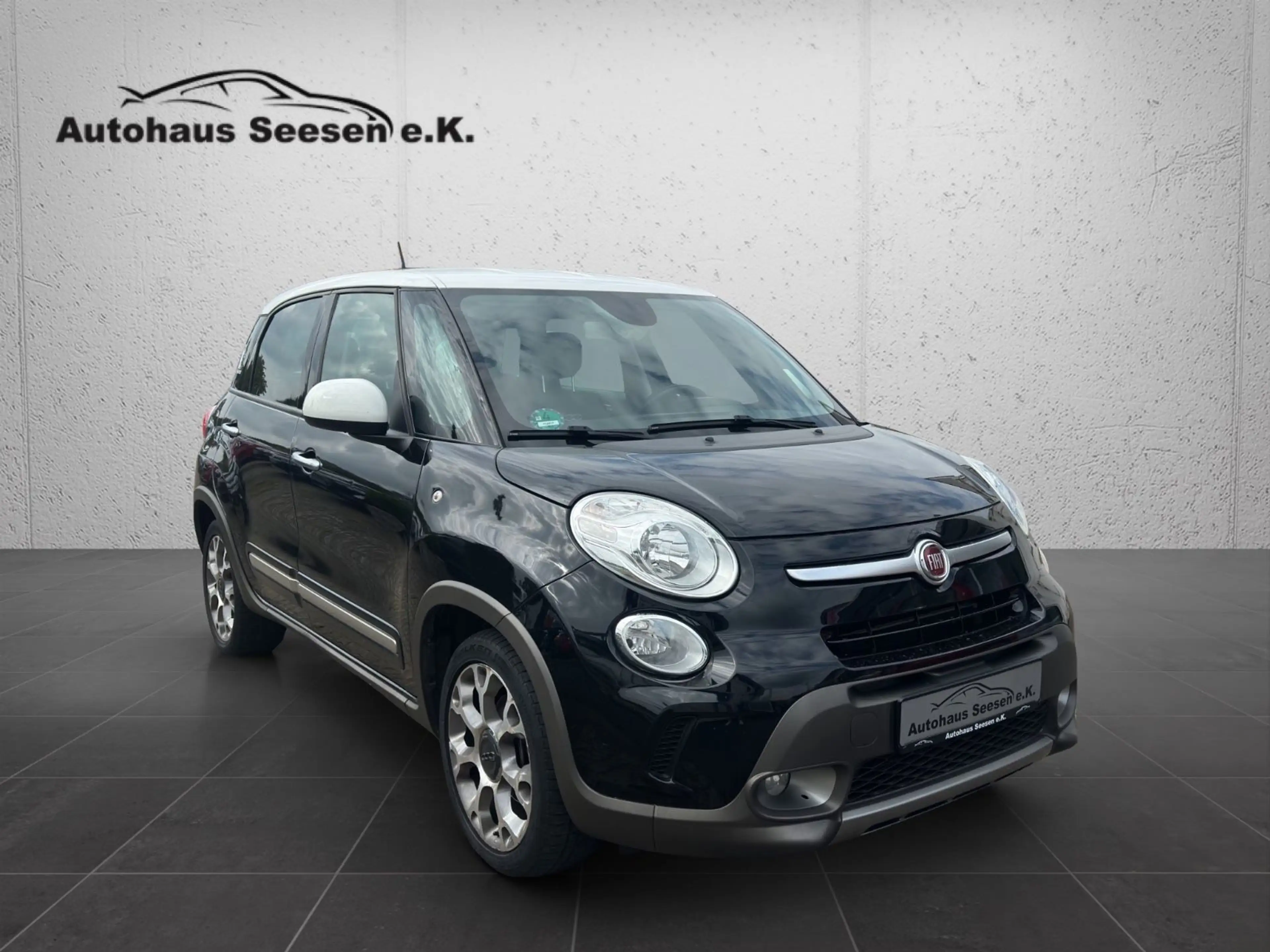Fiat 500L 500L Trekking Rock N Road Edition*Navi*PDC*