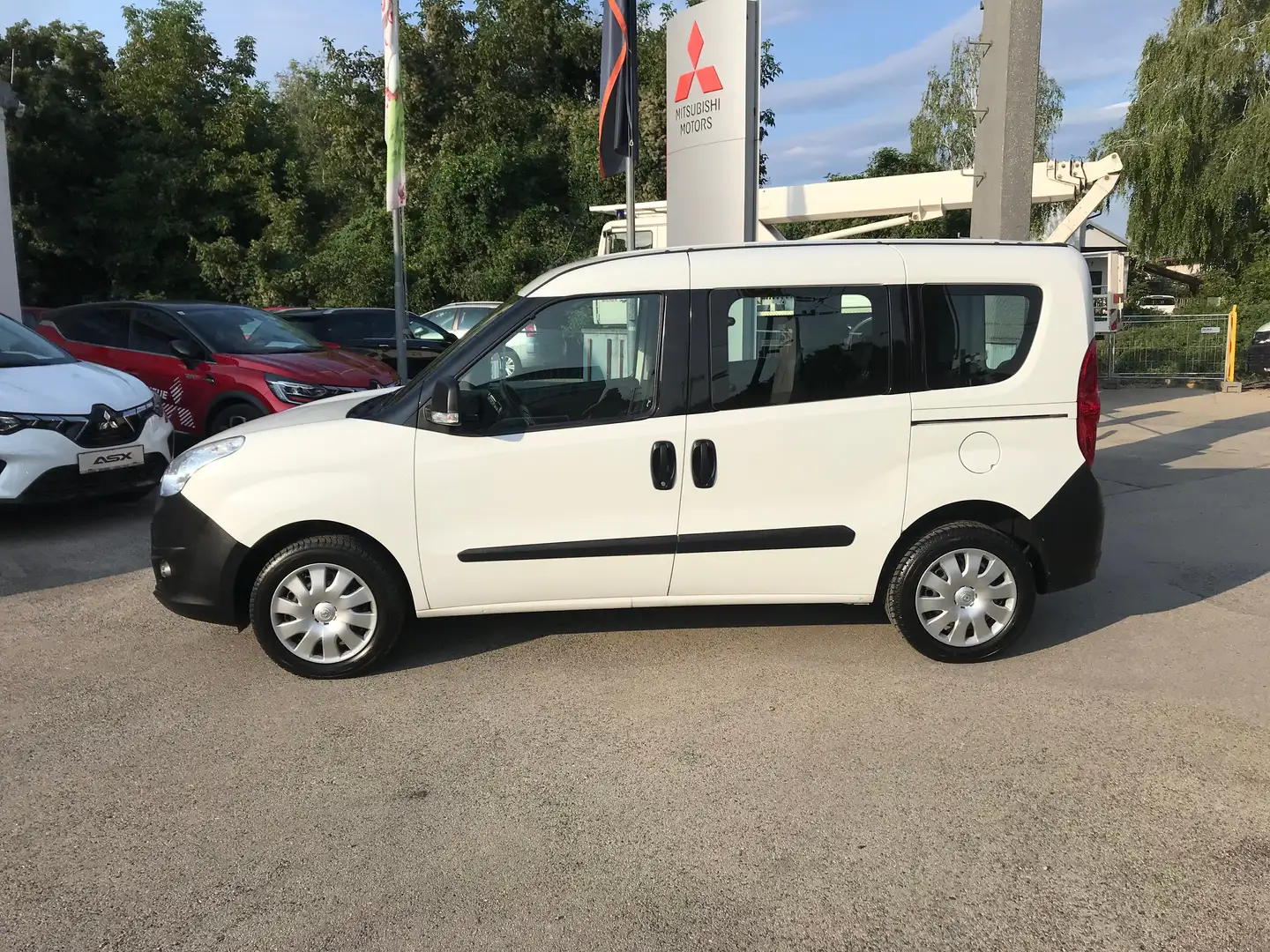 Opel Combo Tour Cosmo L1H1 1,4 Ecotec S&S Weiß - 2
