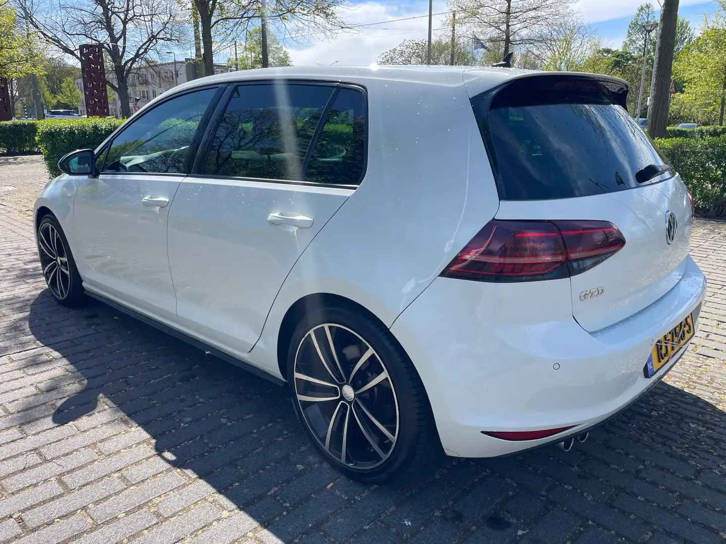 Volkswagen Golf 2.0 TDI GTD 7.5 | Pure White | FULL Wit - 2