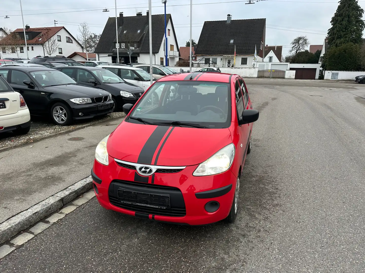 Hyundai i10 Edition+ Rot - 1