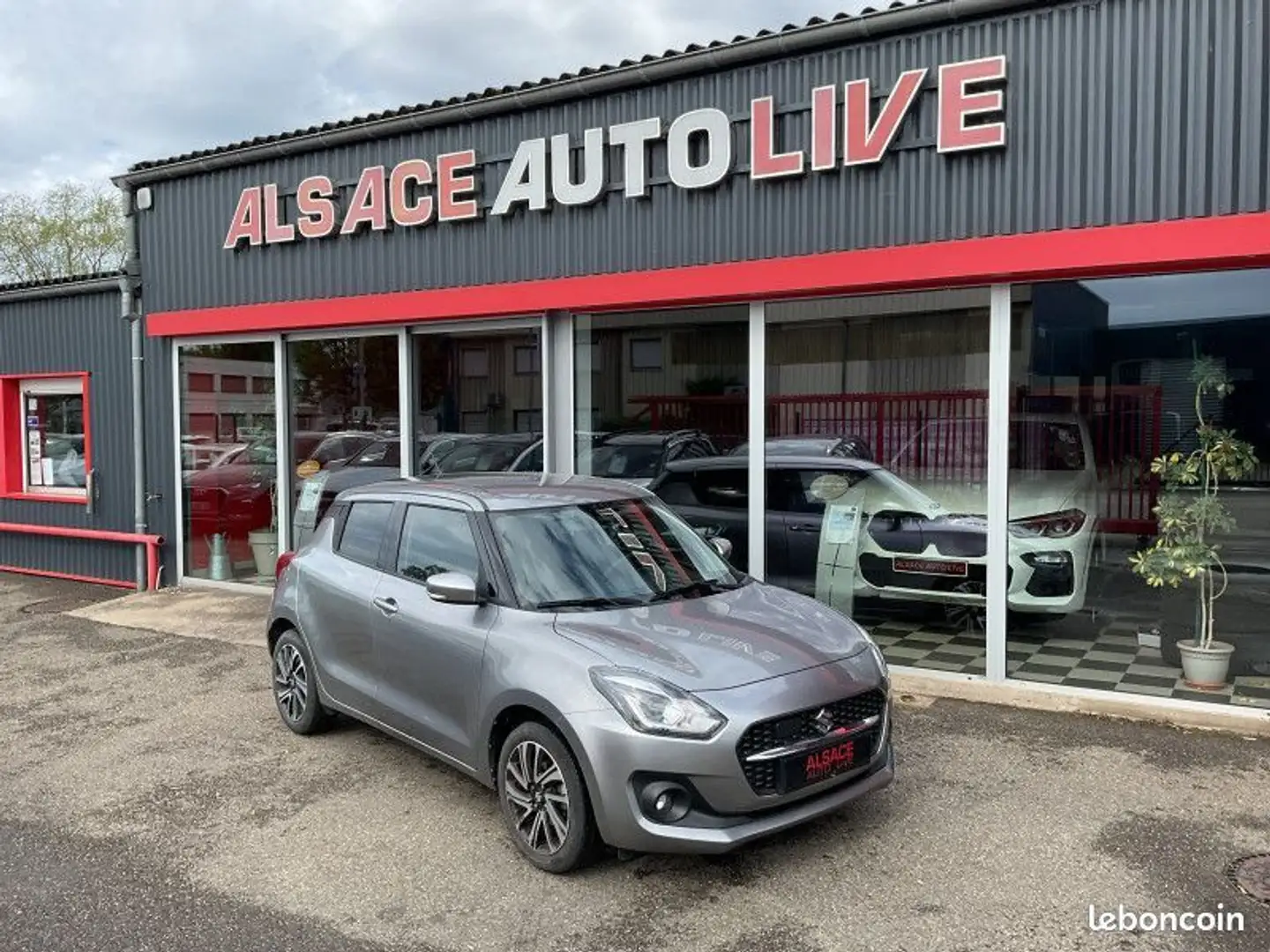 Suzuki Swift 1.2 DUALJET HYBRID 83CH PACK Gris - 1