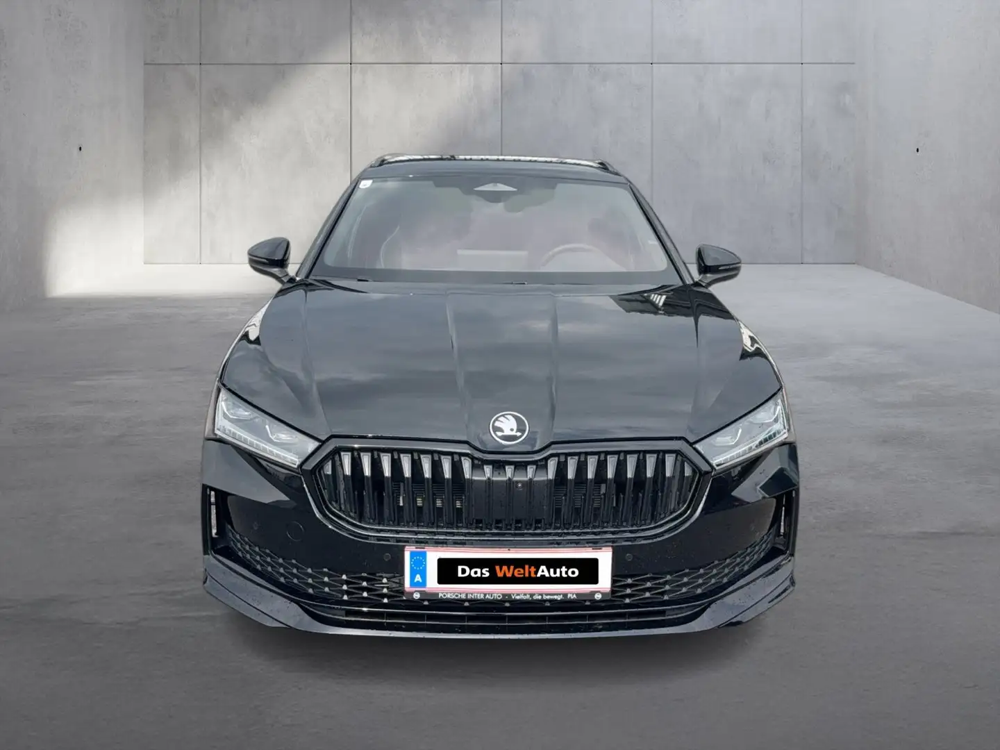 Skoda Superb Sportline iV TSI DSG Schwarz - 2