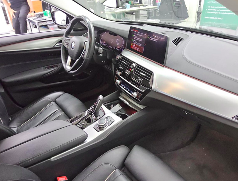 BMW 530 d xDrive Luxury Line AHK/HUD/ACC/H-KARDON/ — photo 7
