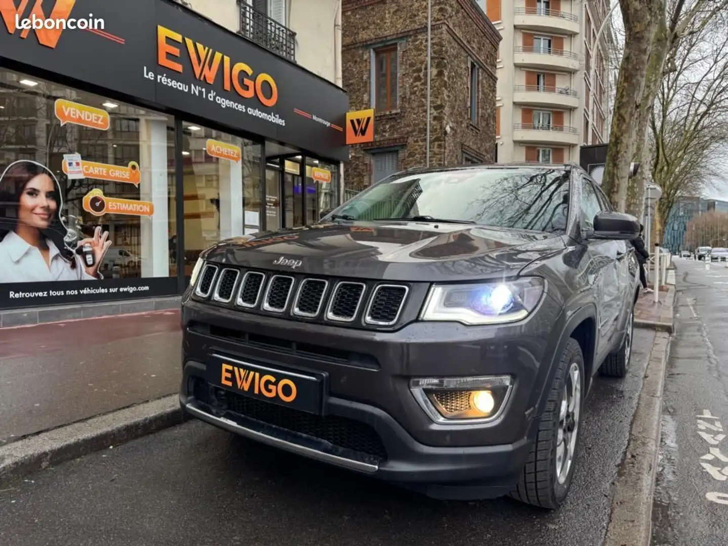 Jeep Compass 1.4 T 140 BLACKSTAR 2WD Gris - 1
