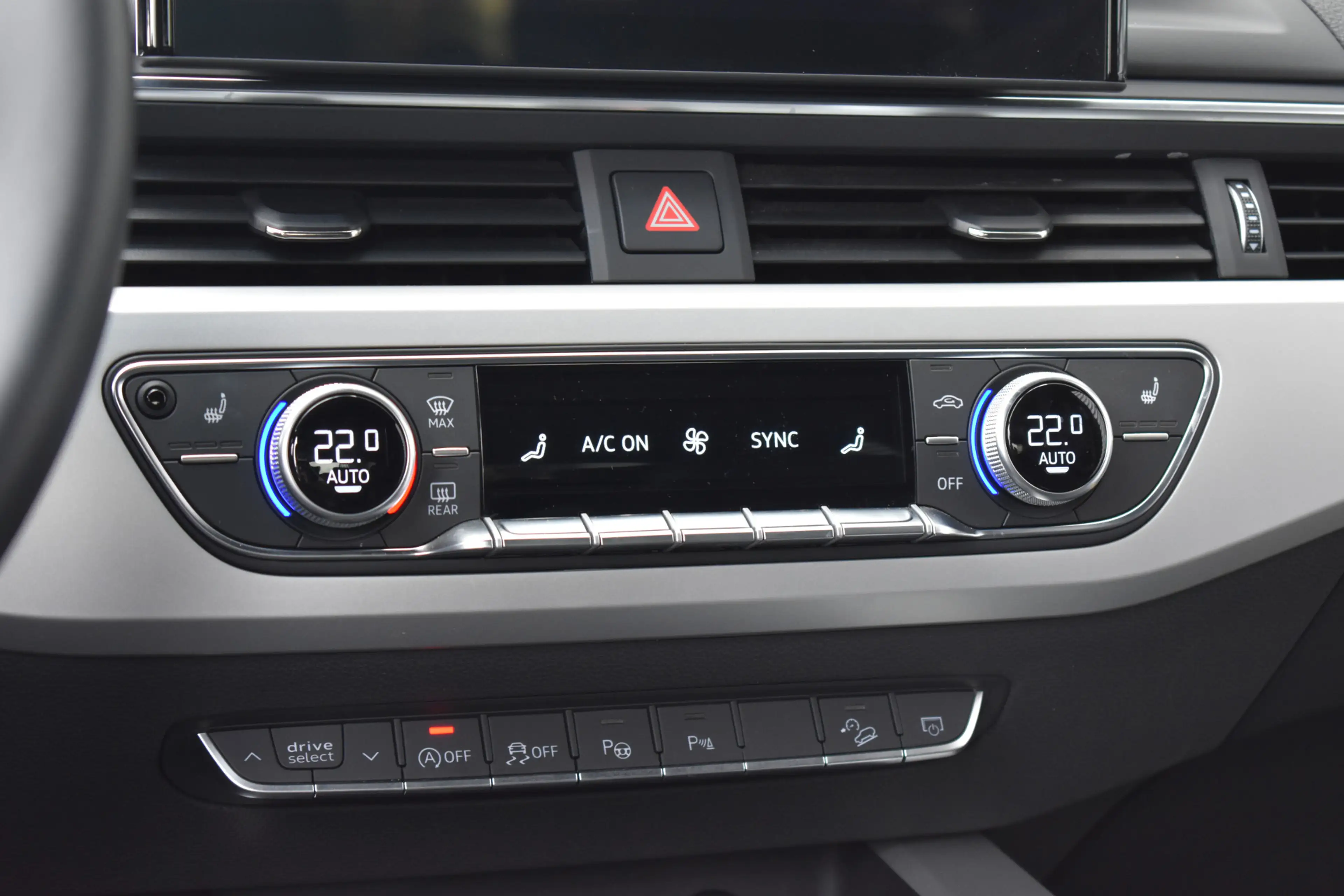 Audi A4 allroad 2.0 40 TDI quattro Matrix-LED | B&O | Pano | Elek. — photo 14