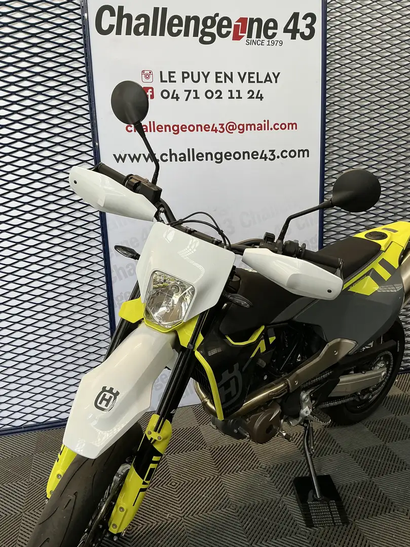 Husqvarna 701 Supermoto - 2
