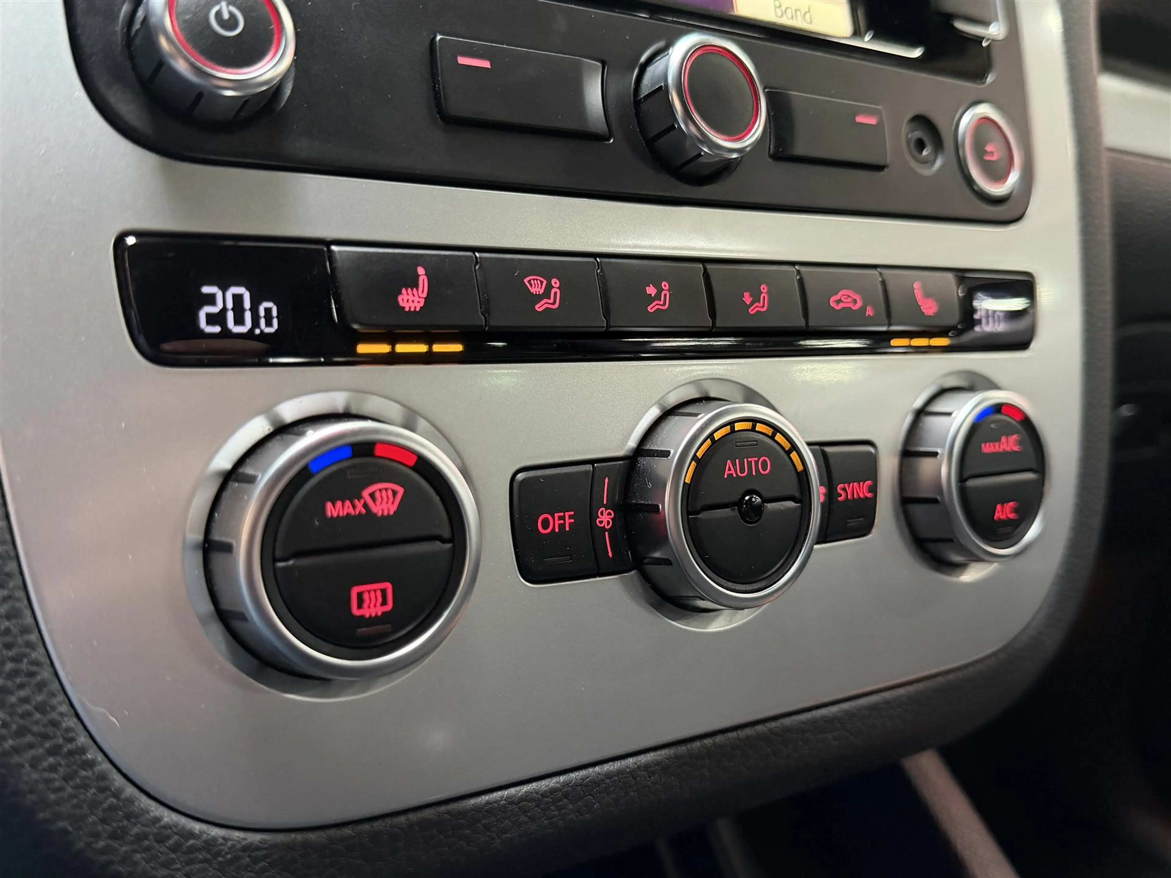 Volkswagen Scirocco 1.4 TSI Maxton! Cruise! Navi! Clima! — photo 16