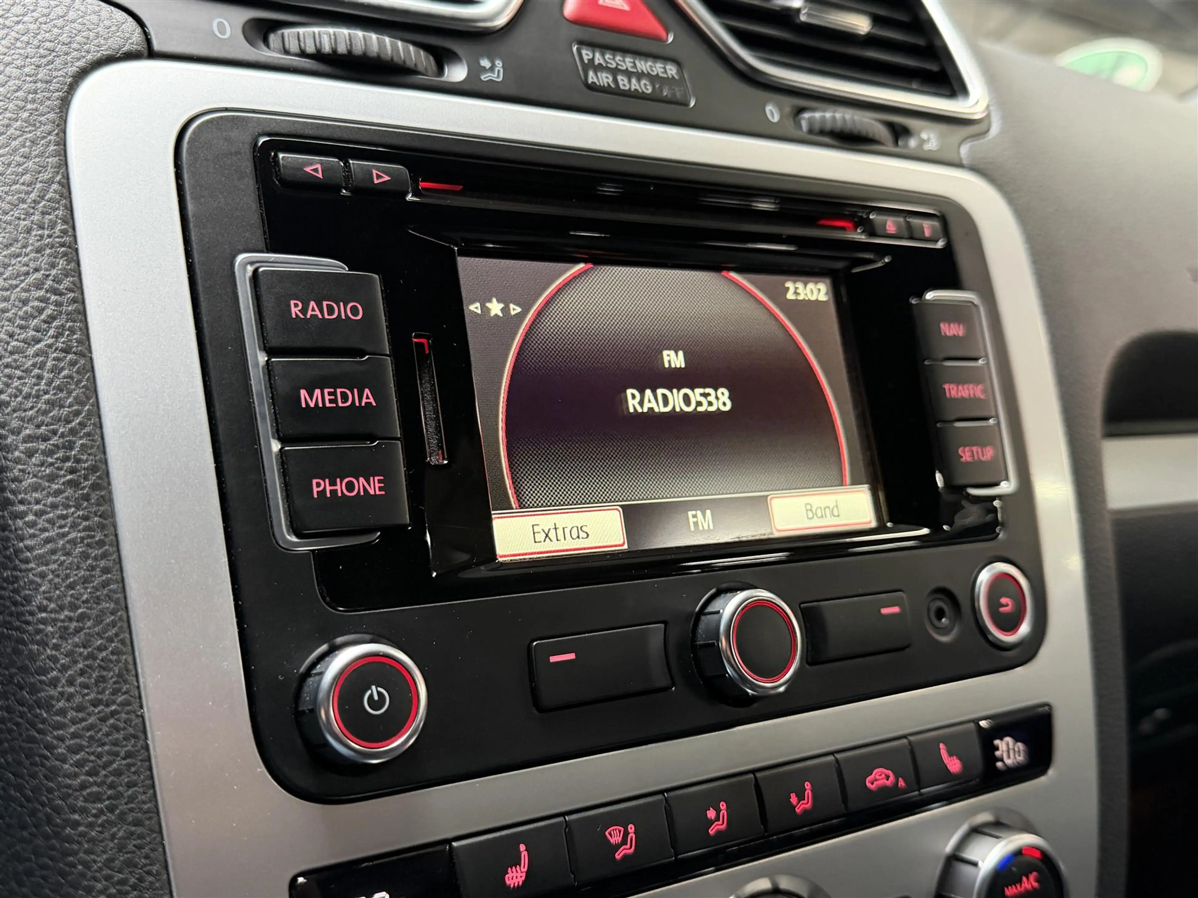 Volkswagen Scirocco 1.4 TSI Maxton! Cruise! Navi! Clima! — photo 15