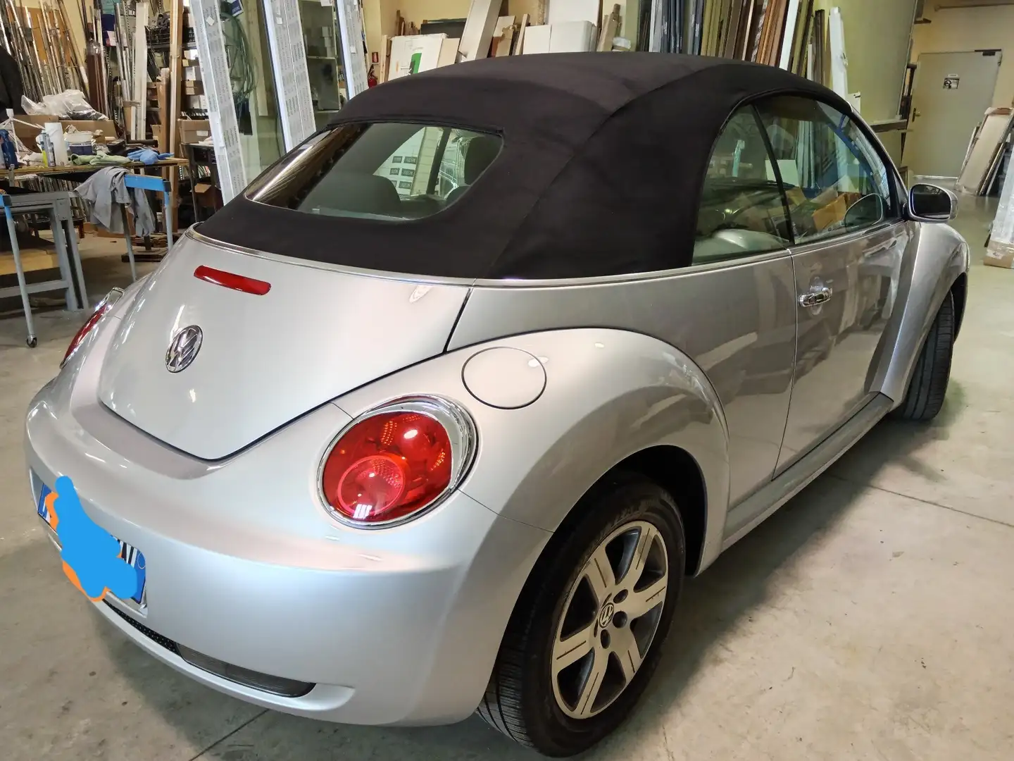 Volkswagen New Beetle Cabrio 1.9 tdi 105cv Argento - 2