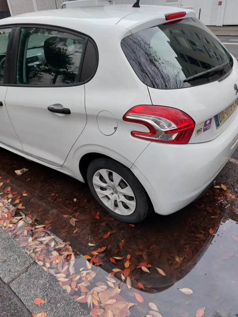 Peugeot 208 208 1.4 HDi 68ch FAP BVM5 Envy - 2