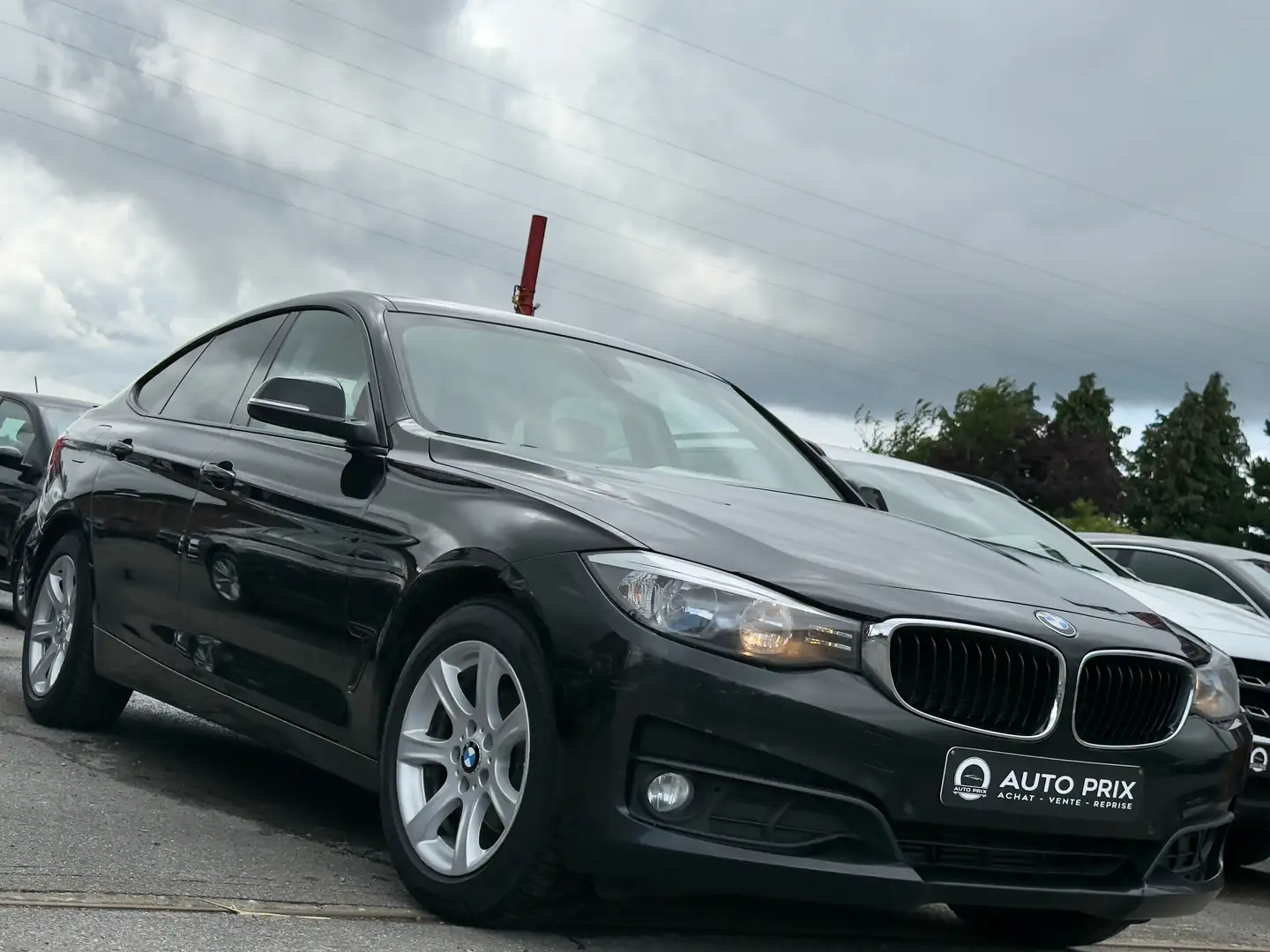 BMW 318 d Gran Turismo Navi PDC Cuir Carnet Eu6b 1Er Main Zwart - 2