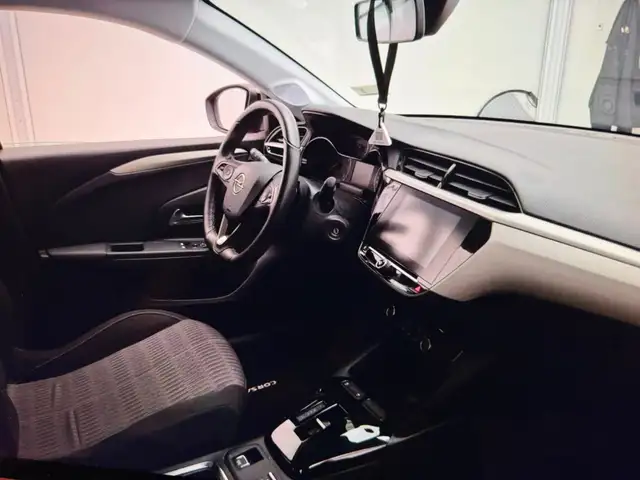 Opel Corsa view 3
