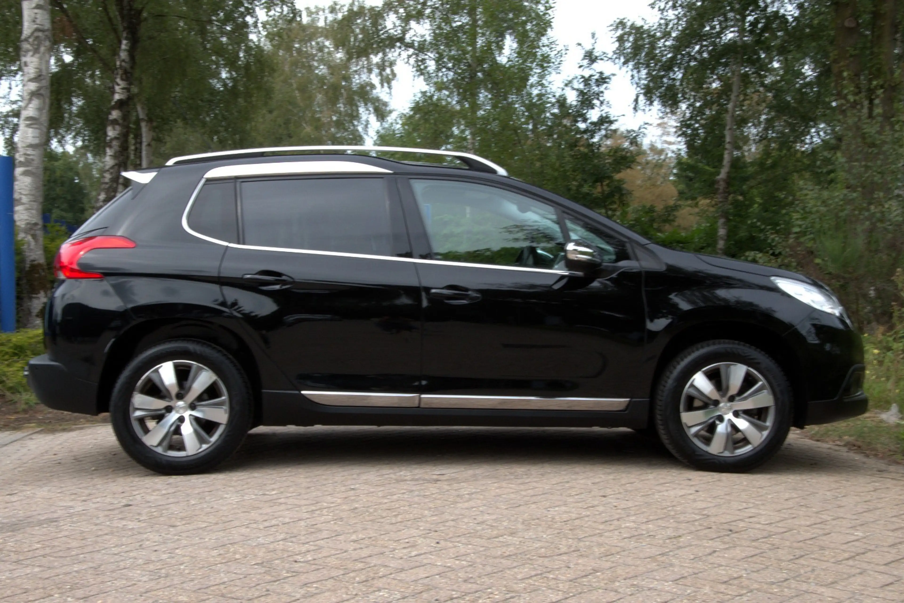 Peugeot 2008 1.2 PureTech Allure ,NAP, 1ste eign. Pano, Navi, C — photo 5