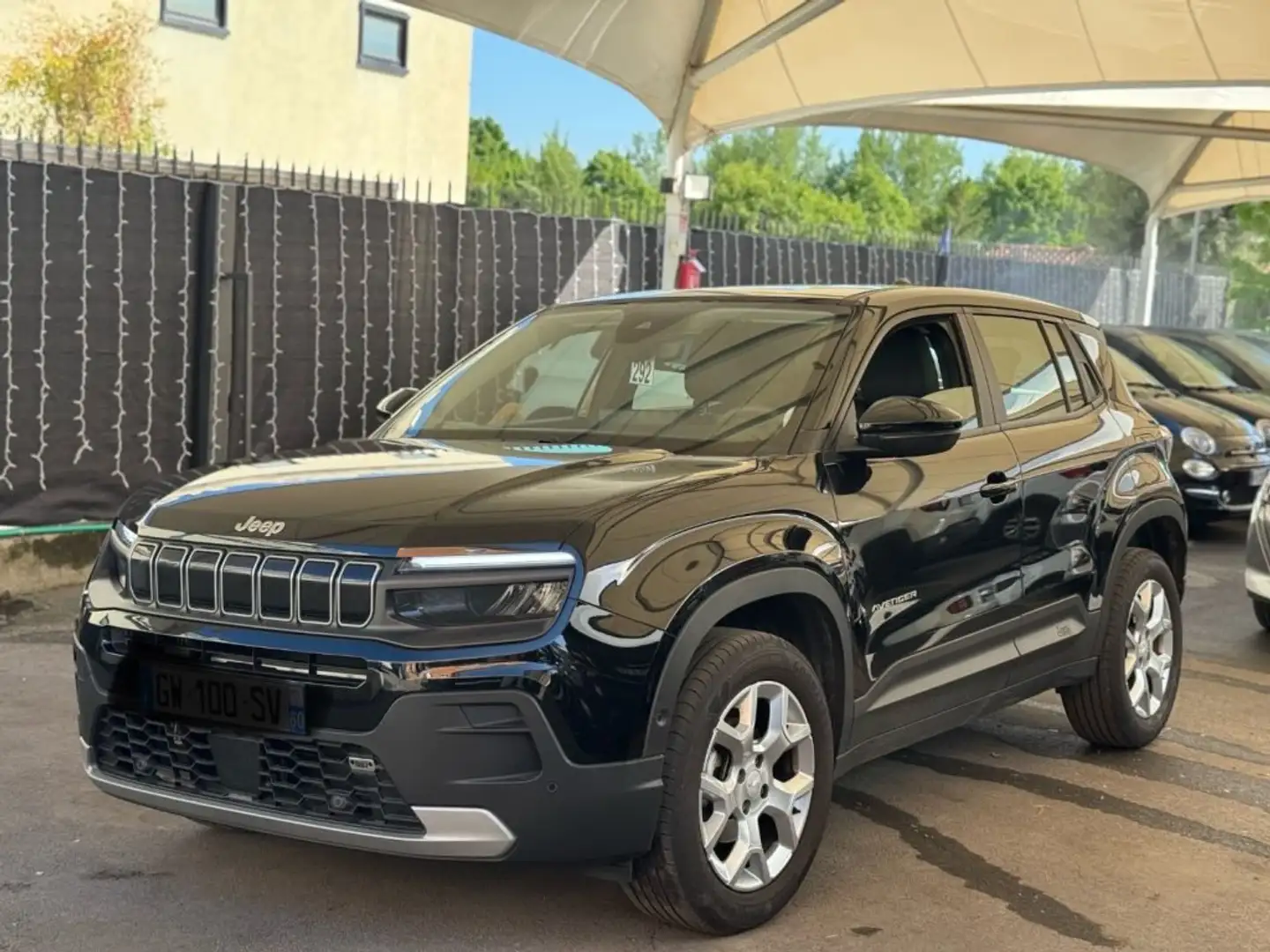 Jeep Avenger 1.2 Turbo Altitude +GPL Schwarz - 1