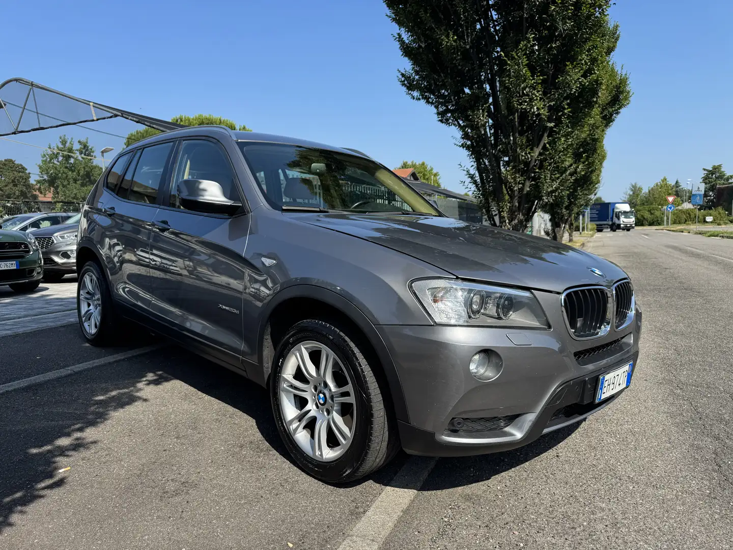 BMW X3 xdrive20d Futura Grijs - 1