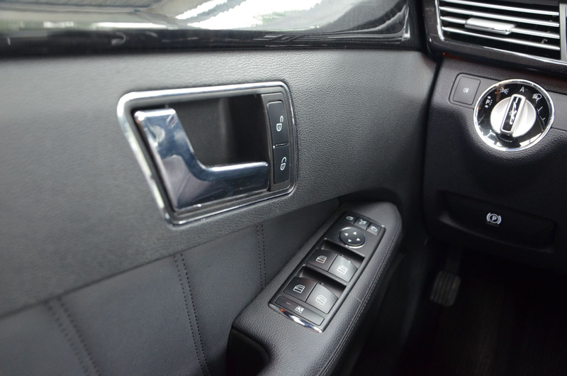 Mercedes-Benz E 350 CDI AVANTGARDE*AUTOMATIK*LEDER*AHK* — photo 11