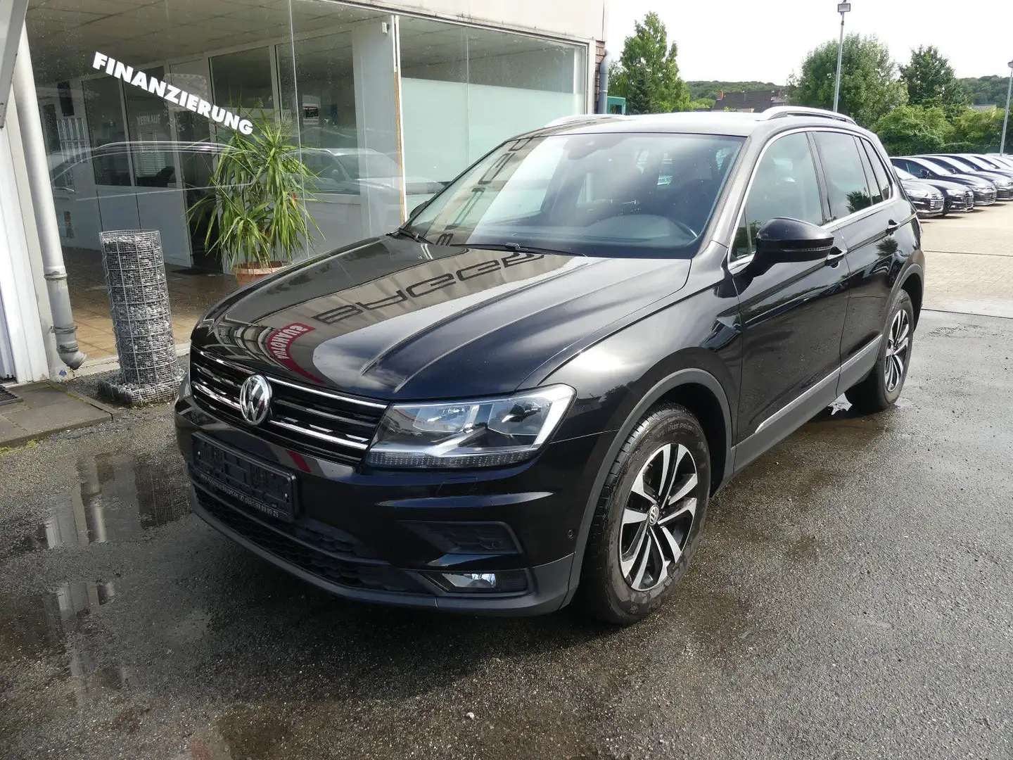 Volkswagen Tiguan IQ.DRIVE DSG Noir - 2