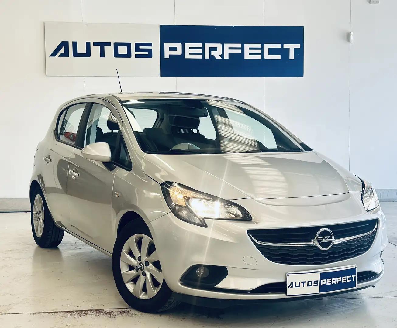 Opel Corsa-e Corsa1.4i *32.291*KM BOITE AUTO PDC BLUETOOTH CLIM Gris - 2