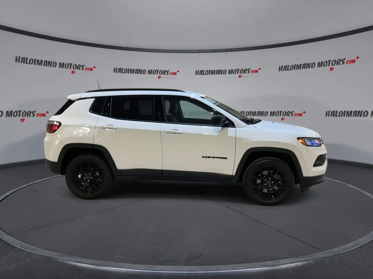 Jeep Compass снимка Jeep Compass