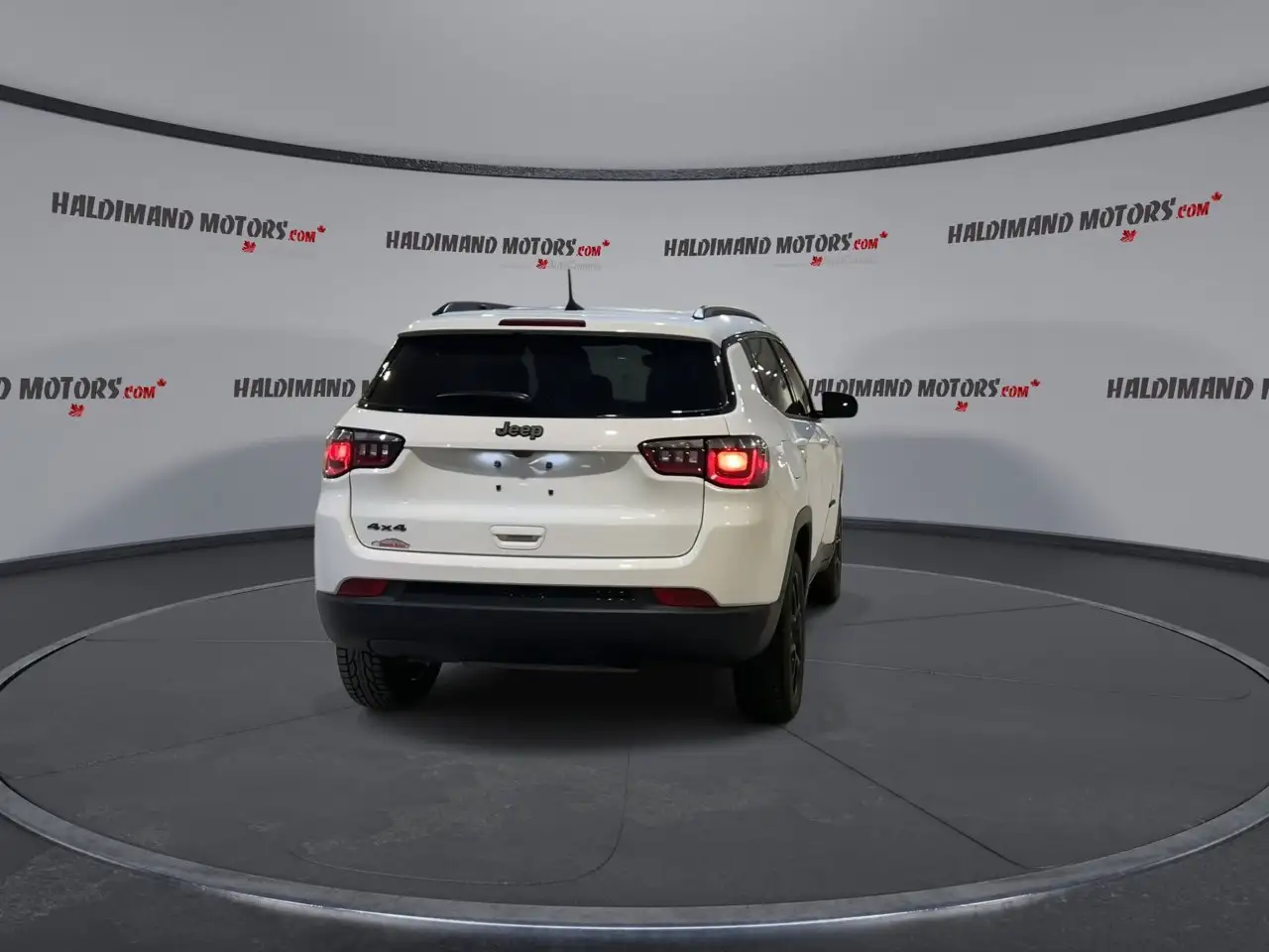 Jeep Compass снимка Jeep Compass