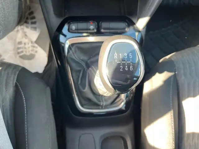 Opel Corsa view 13