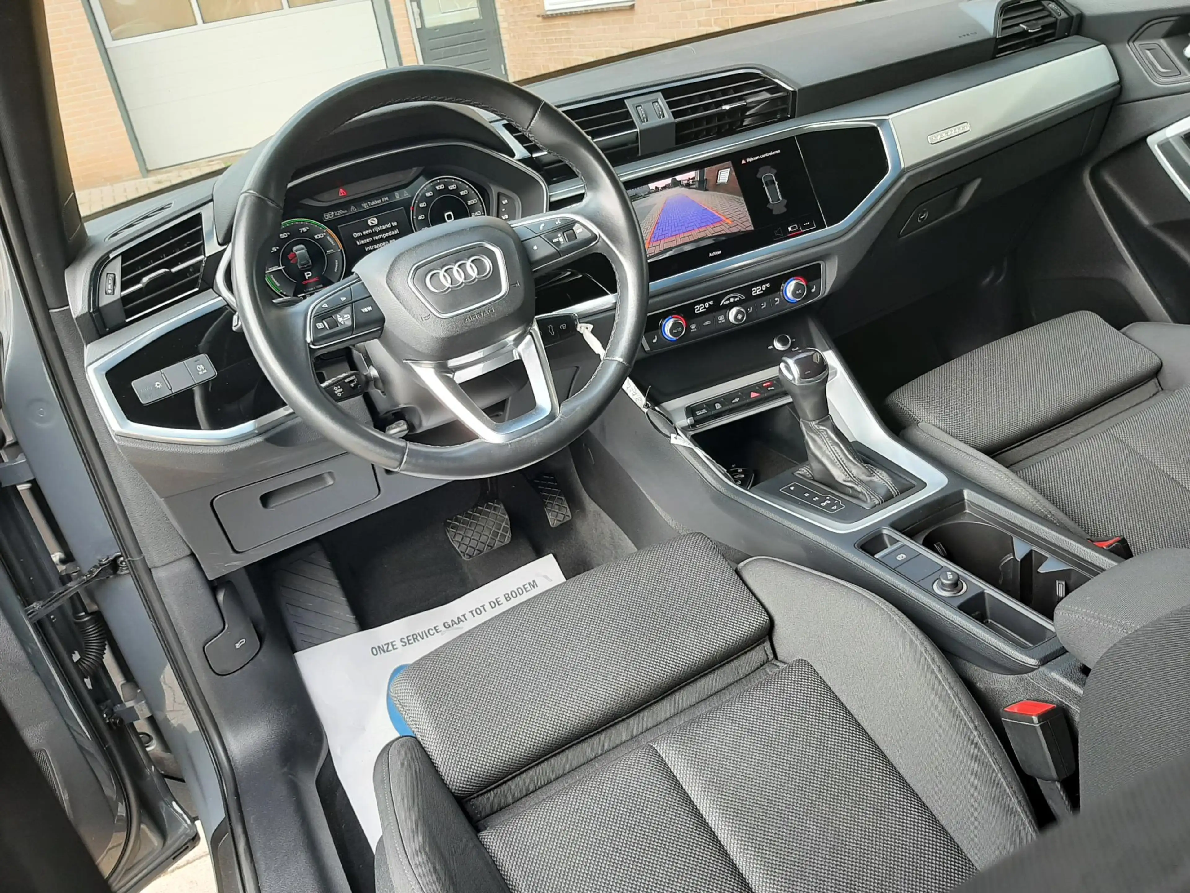Audi Q3 45 TFSI e Business Edition — photo 4