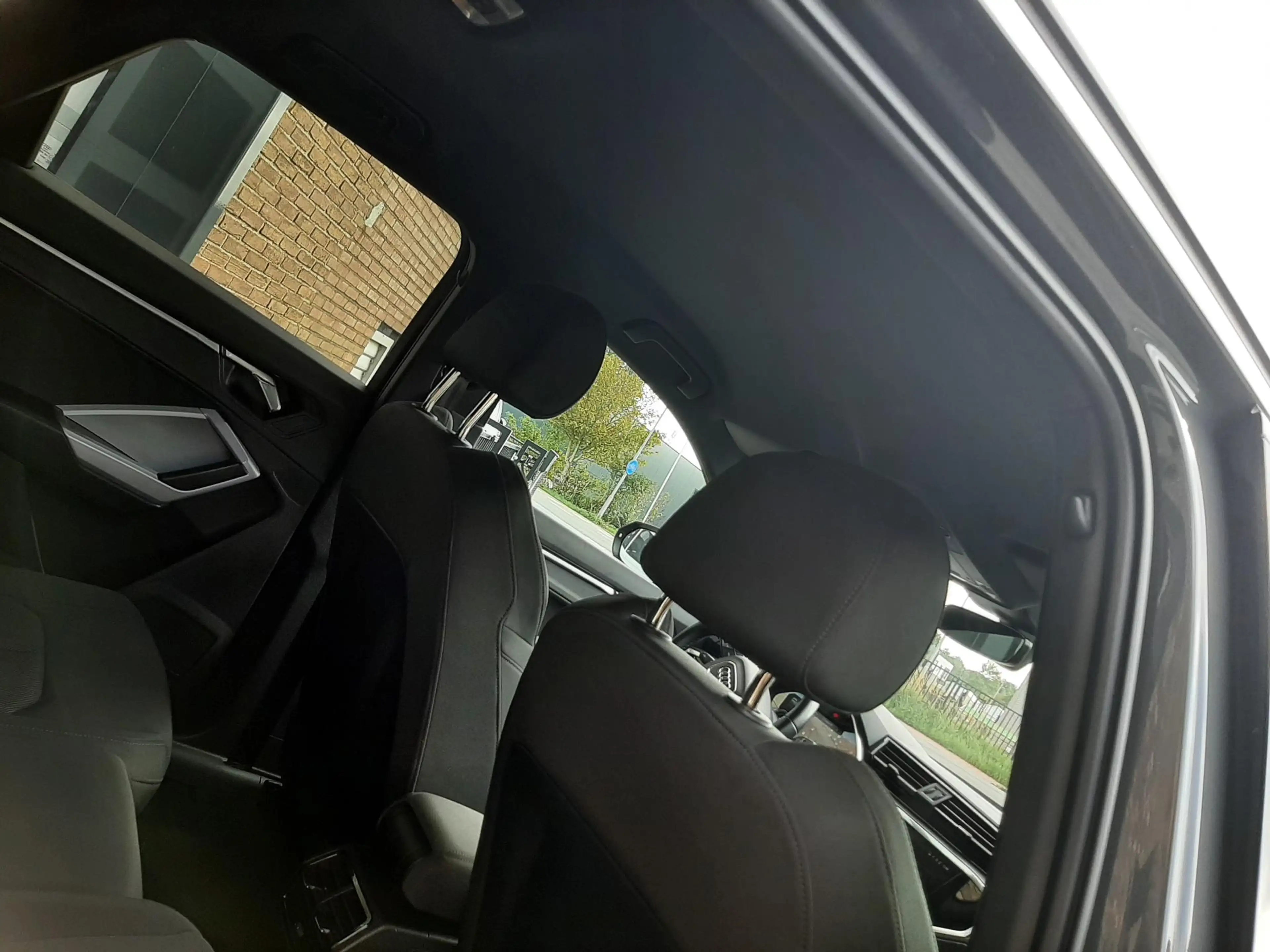 Audi Q3 45 TFSI e Business Edition — photo 7