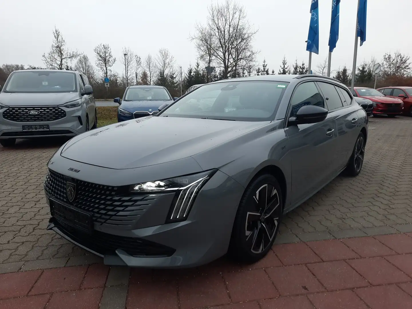 Peugeot 508 1.5 BlueHDi 130 SW GT LED ACC SHZ Kamera Grau - 2