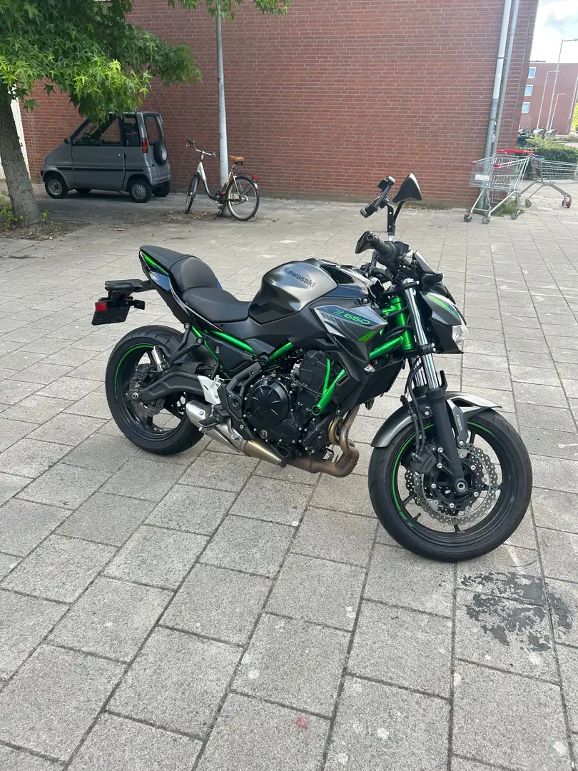 Kawasaki Z 650 Zwart - 1