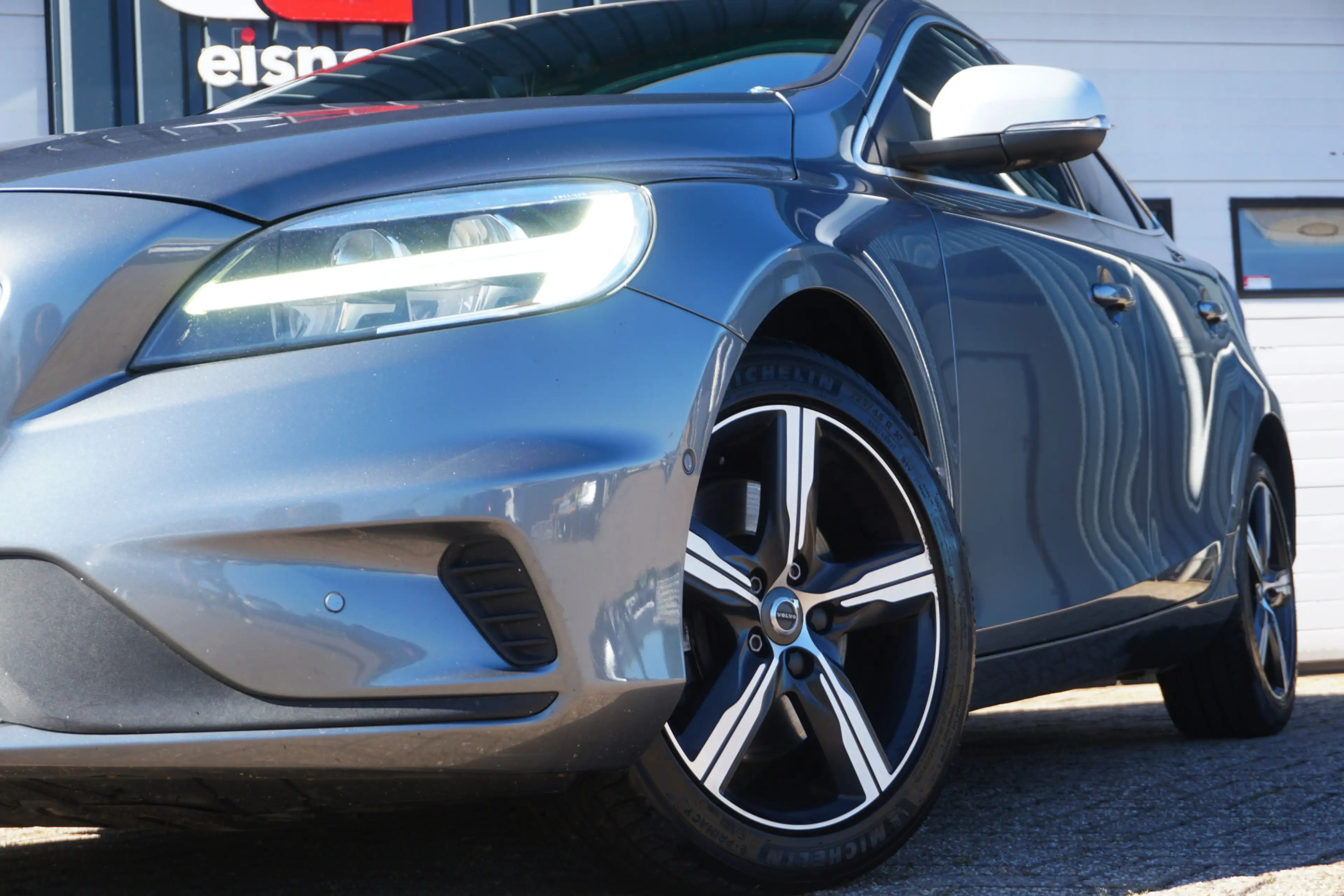 Volvo V40 1.5 T3 Polar+ Sport R- Design | PANO | FULL LED | — photo 7